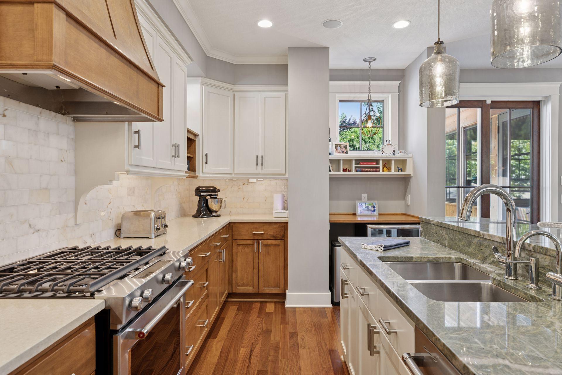 2414 W 42nd Street