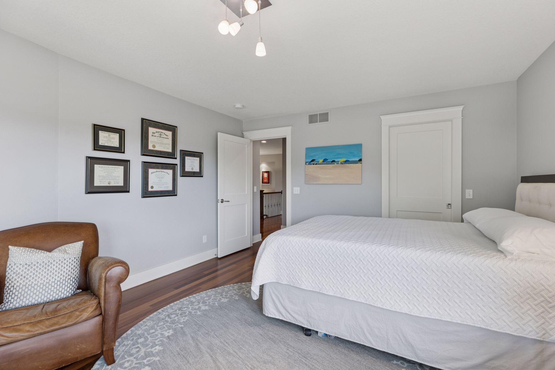 2414 W 42nd Street