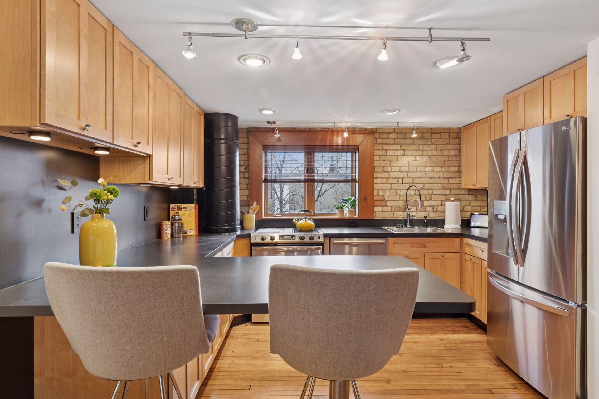 355 Kellogg Boulevard E Unit: 7