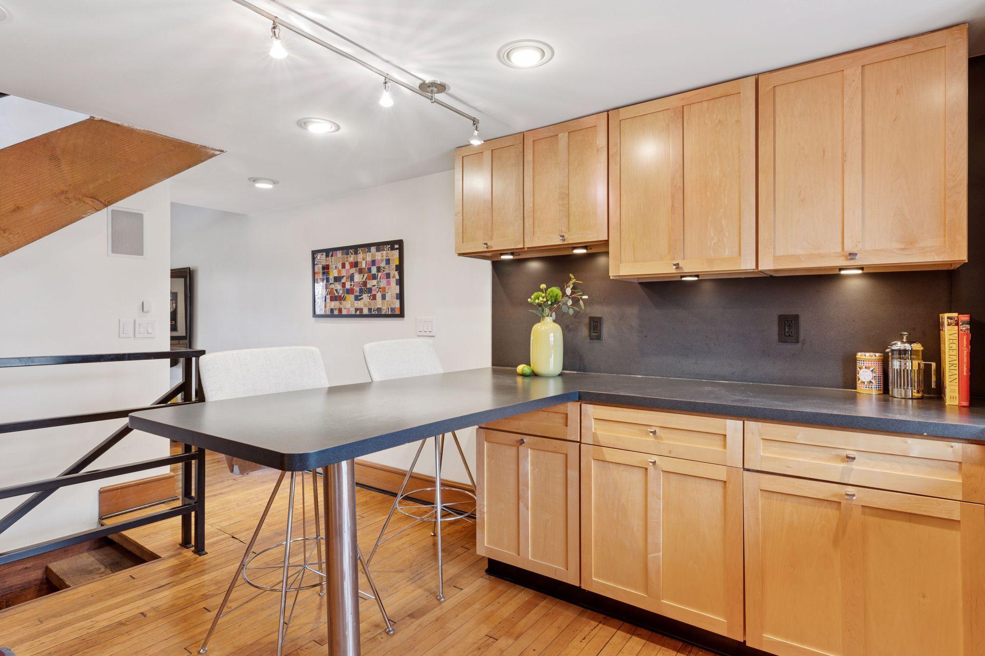 355 Kellogg Boulevard E Unit: 7
