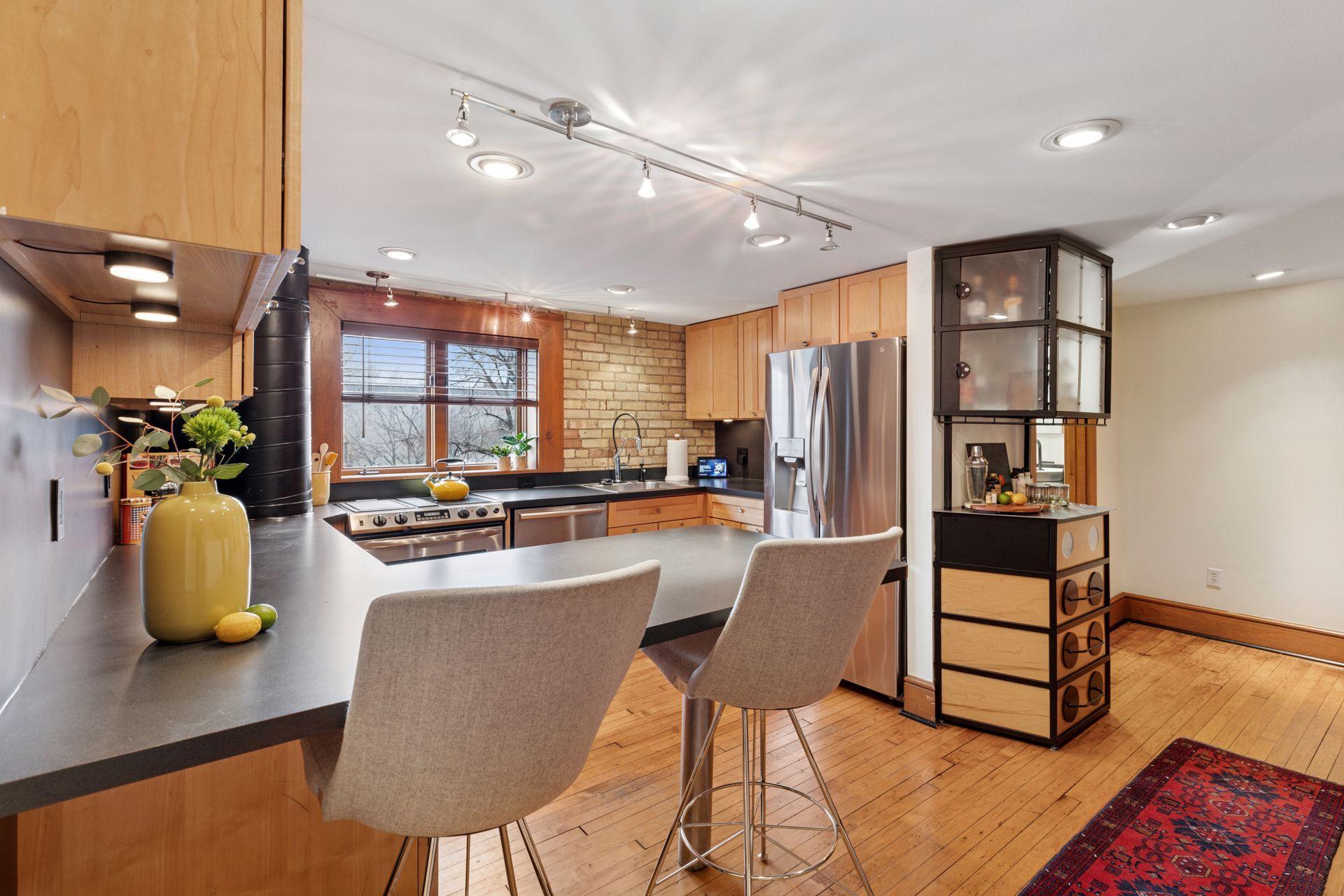 355 Kellogg Boulevard E Unit: 7