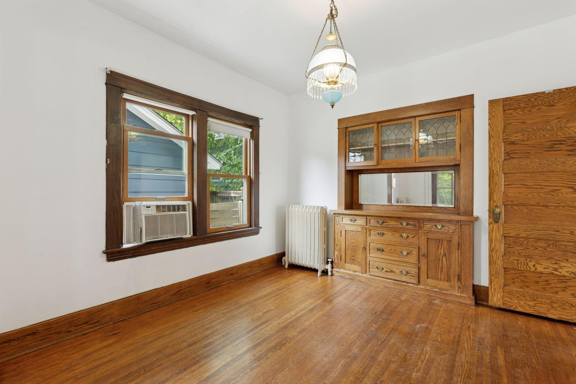 2814 W 41st Street
