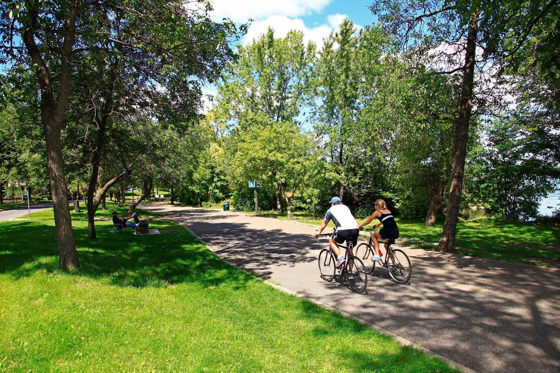 4300 Linden Hills Boulevard Unit: 3