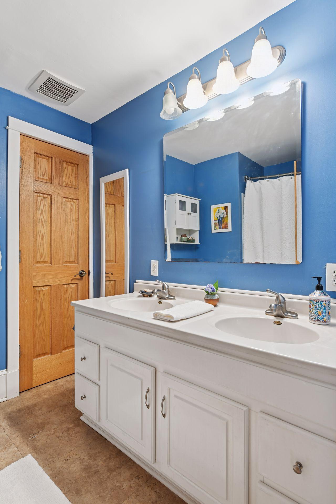 4300 Linden Hills Boulevard Unit: 3