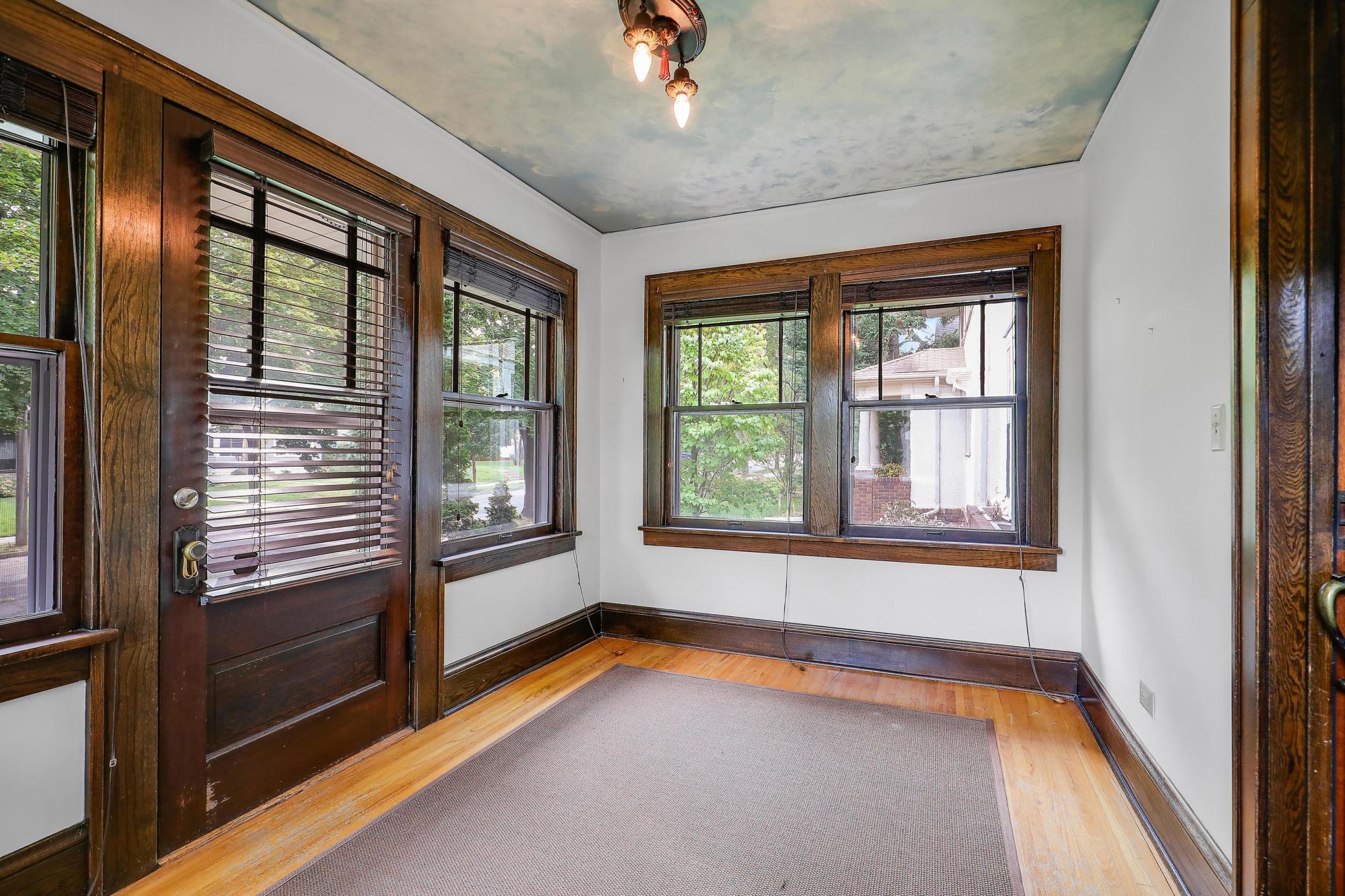 4836 Vincent Avenue S