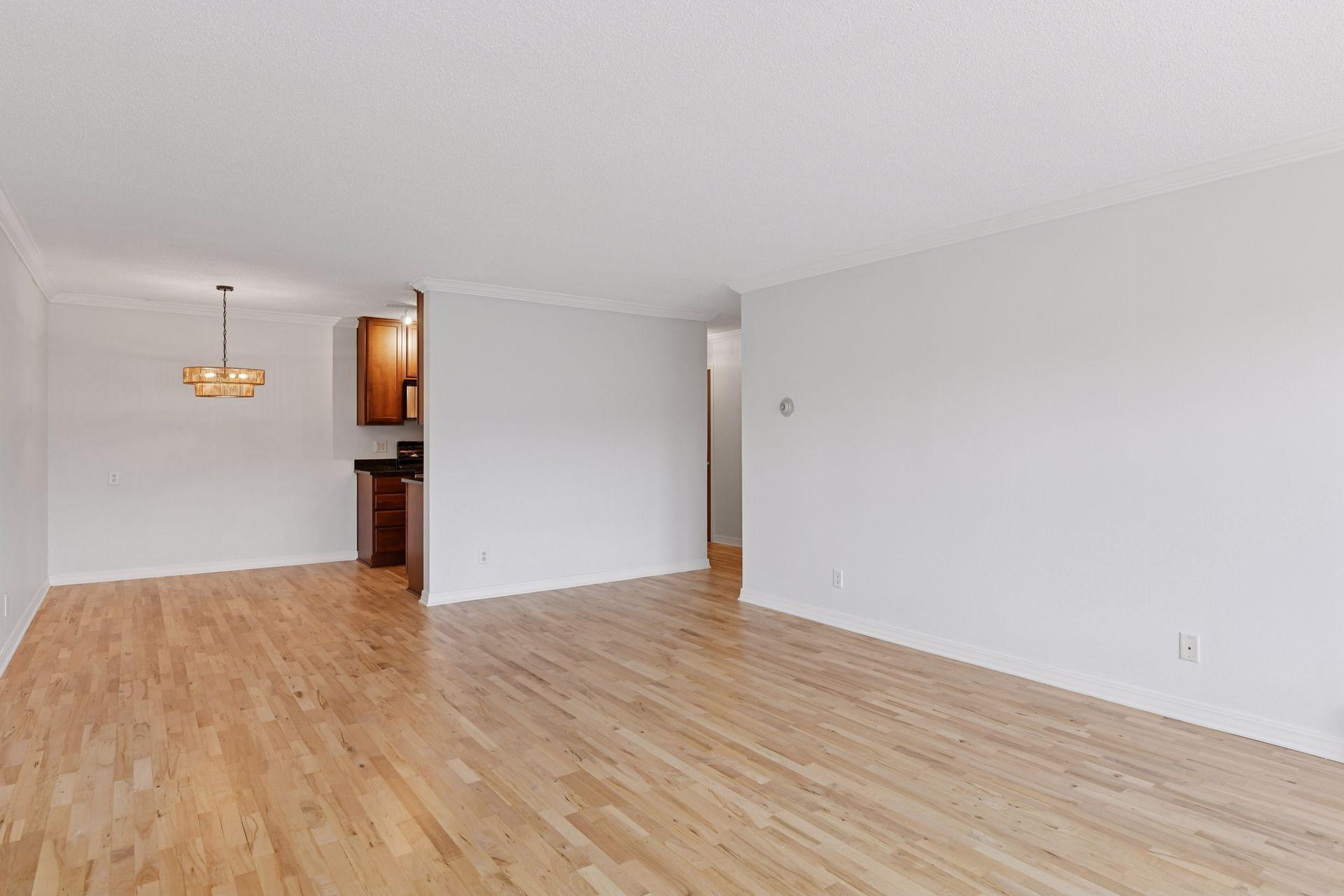 821 Douglas Avenue Unit: 304