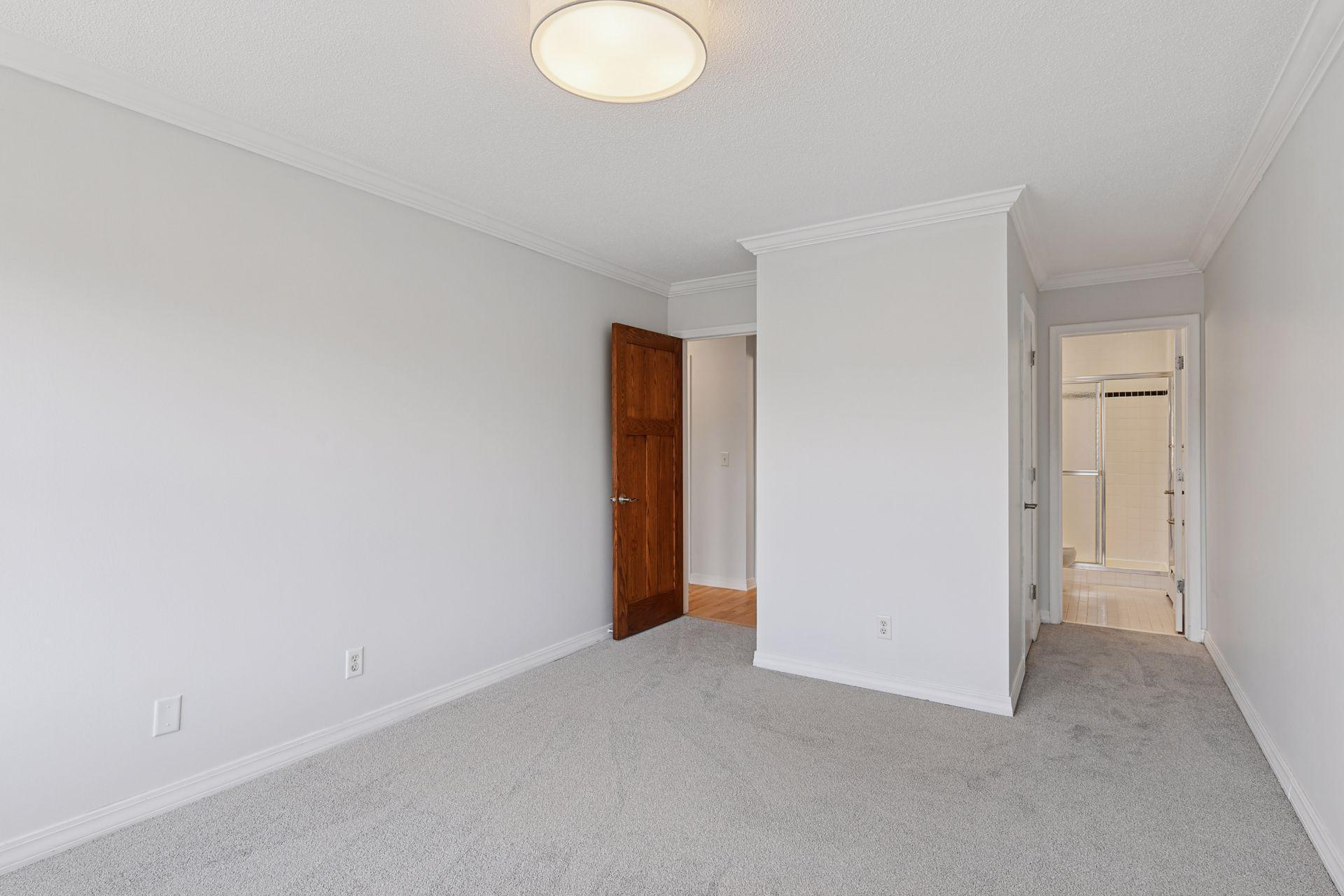 821 Douglas Avenue Unit: 304