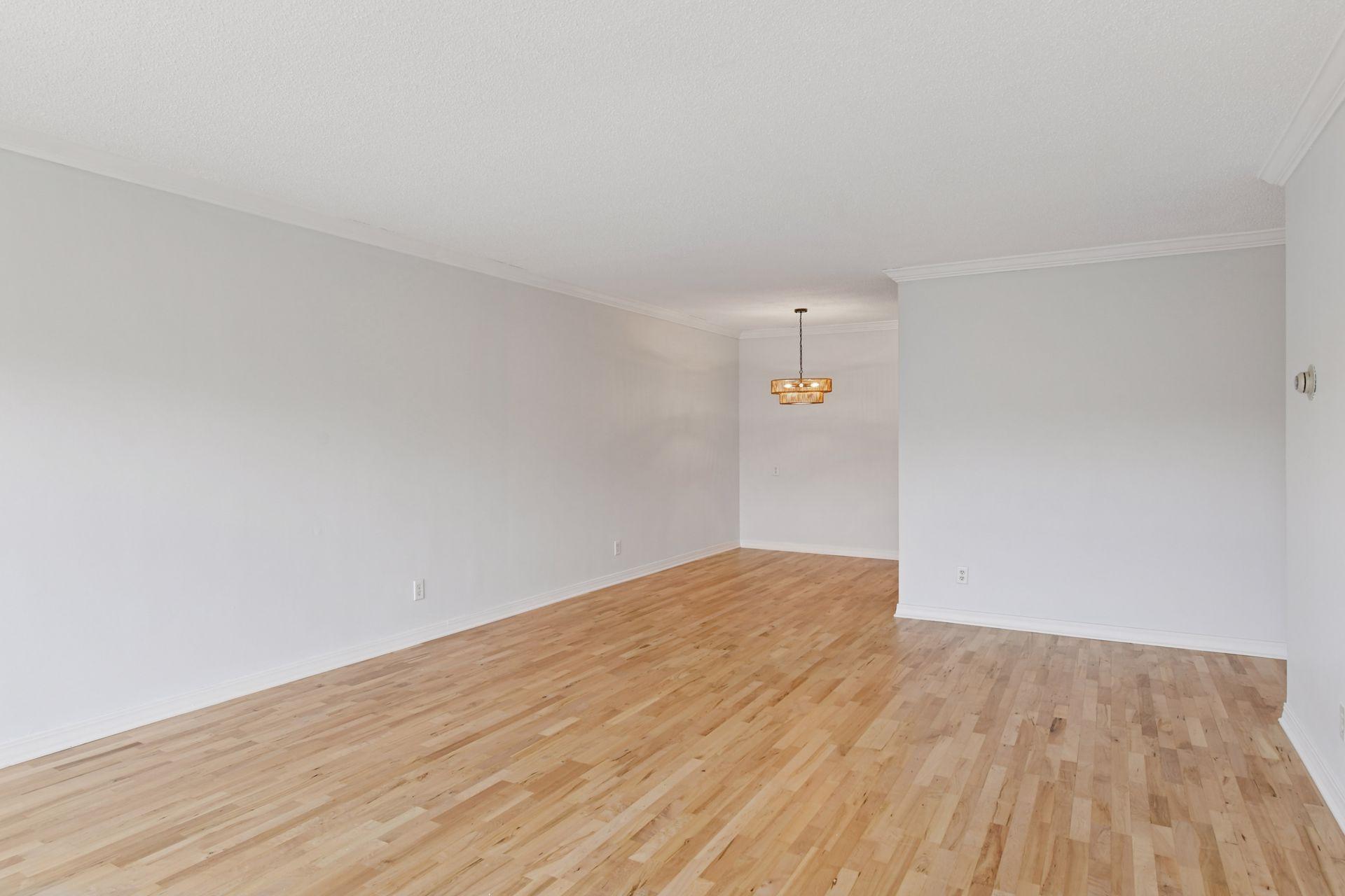 821 Douglas Avenue Unit: 304