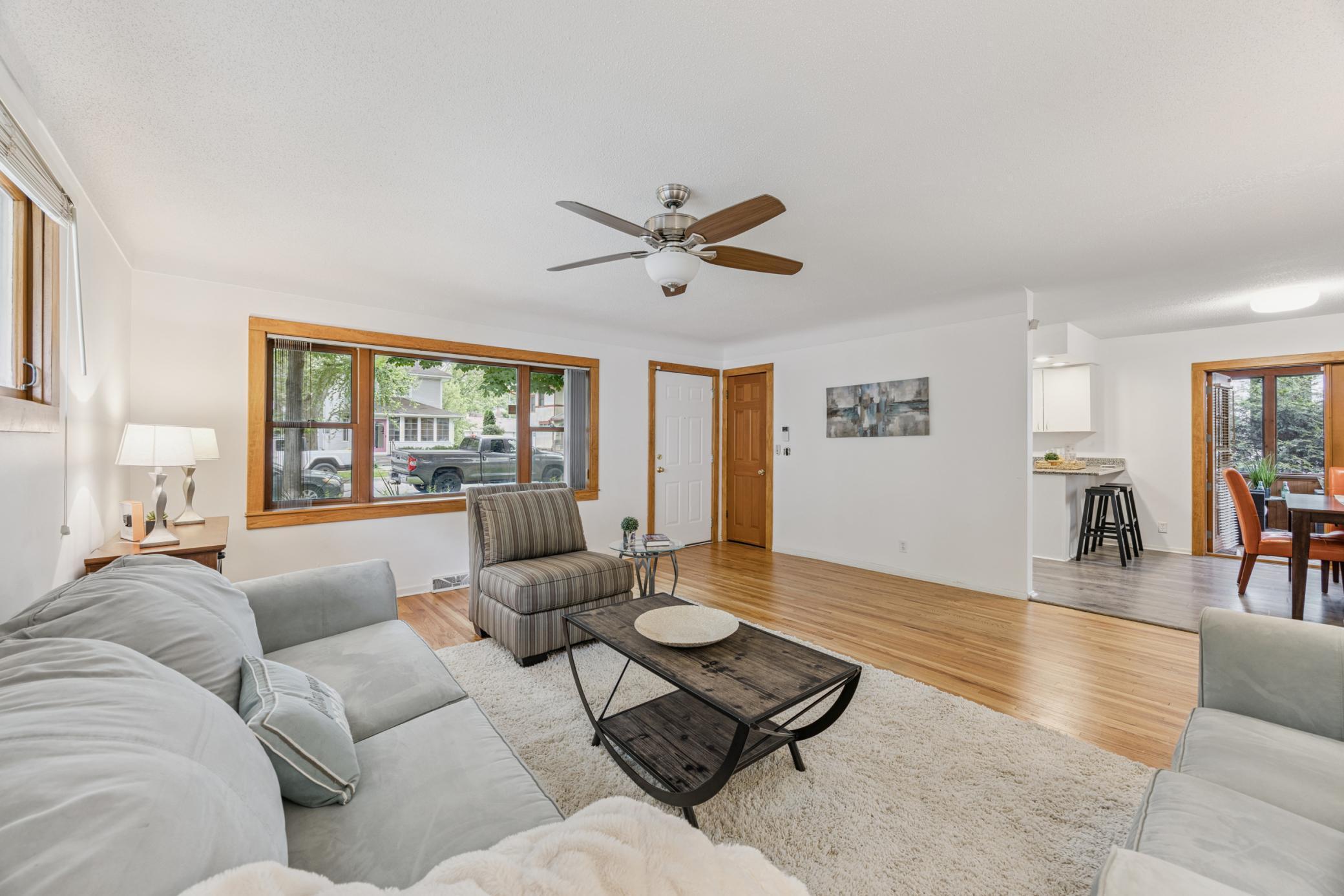 3916 Thomas Avenue S