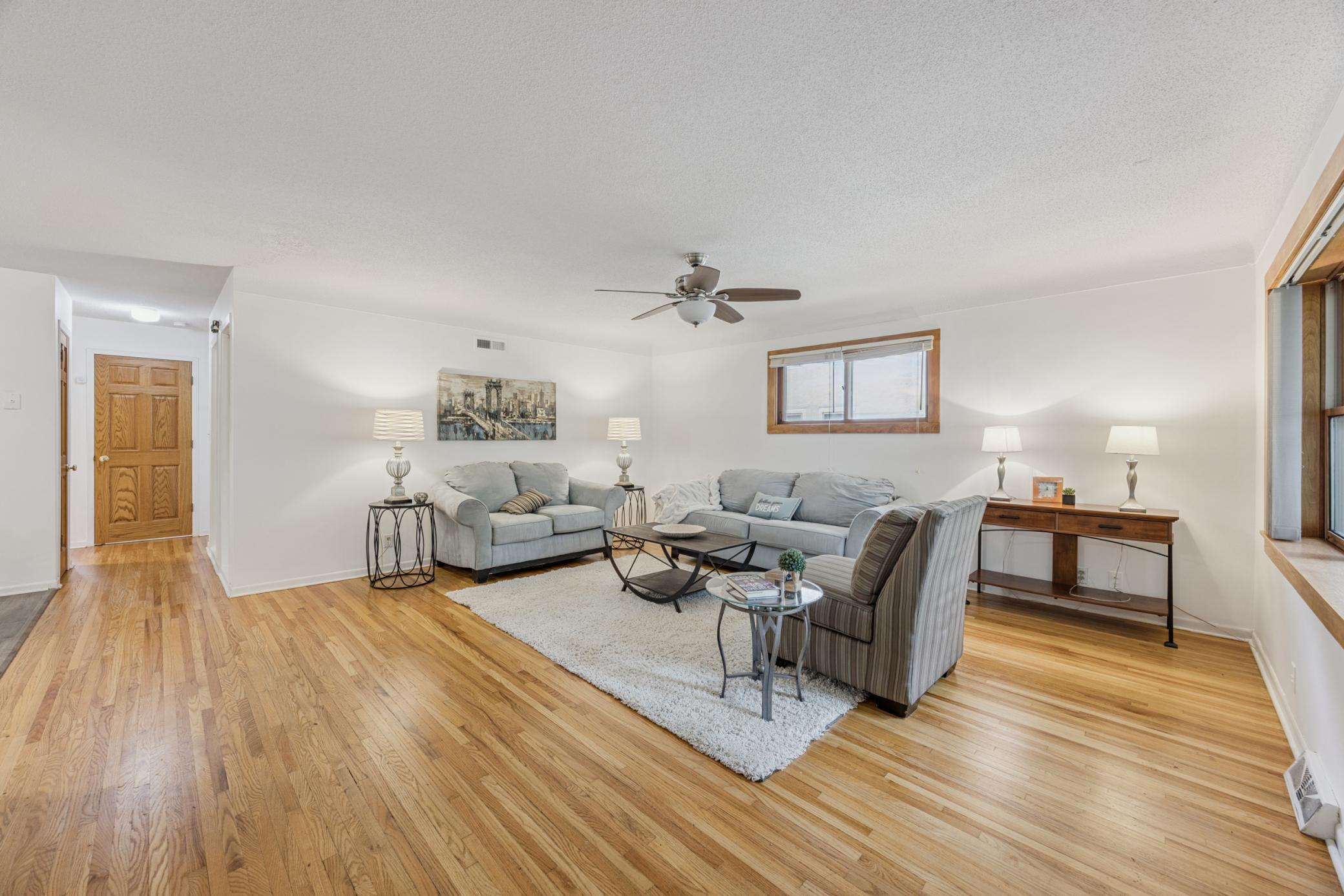 3916 Thomas Avenue S