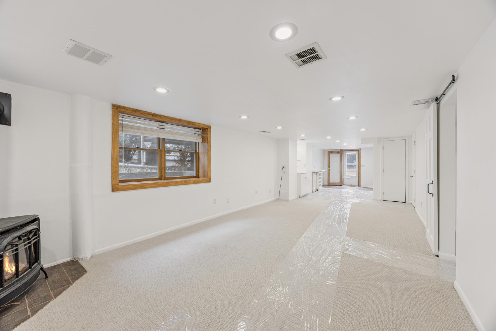 3916 Thomas Avenue S