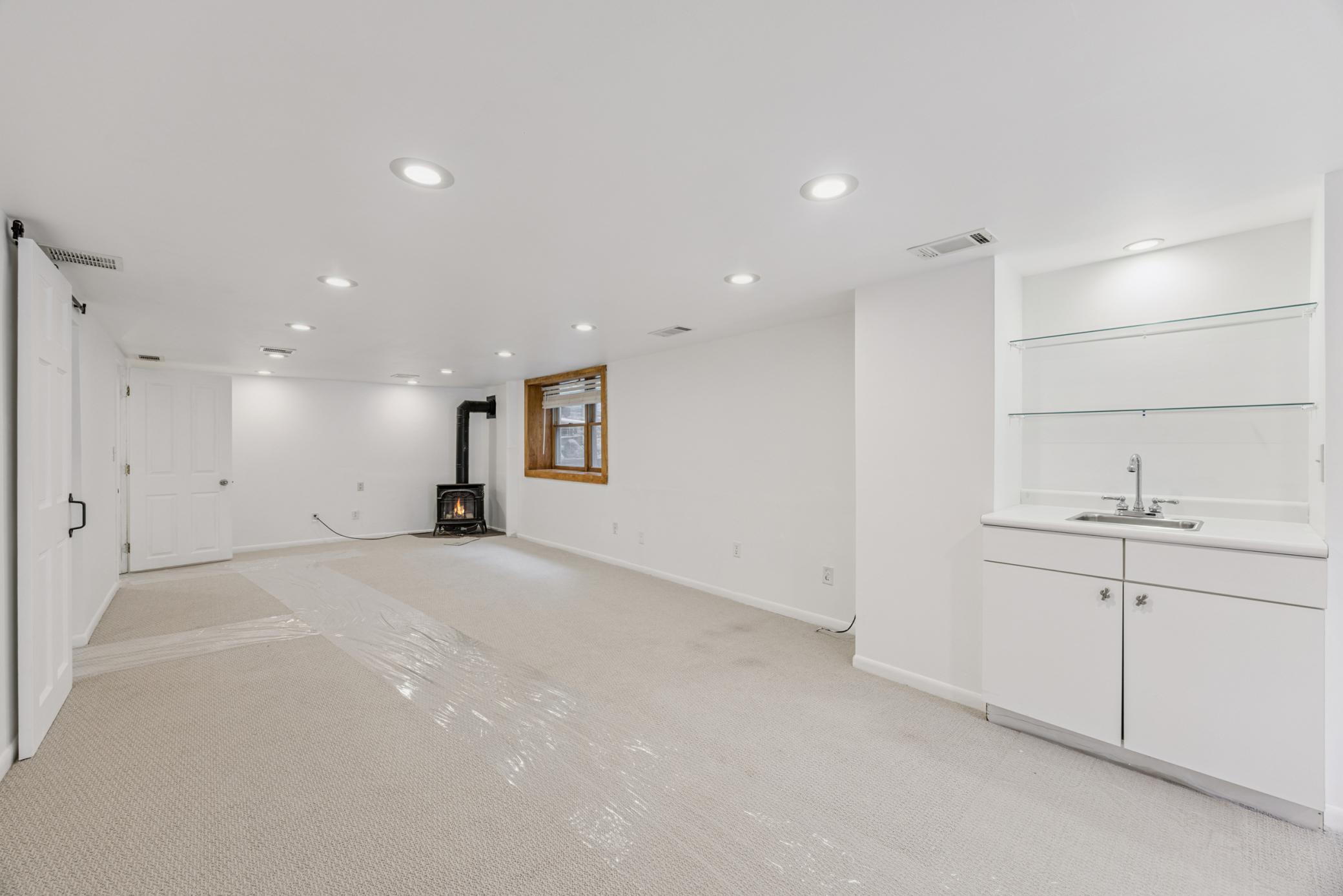 3916 Thomas Avenue S