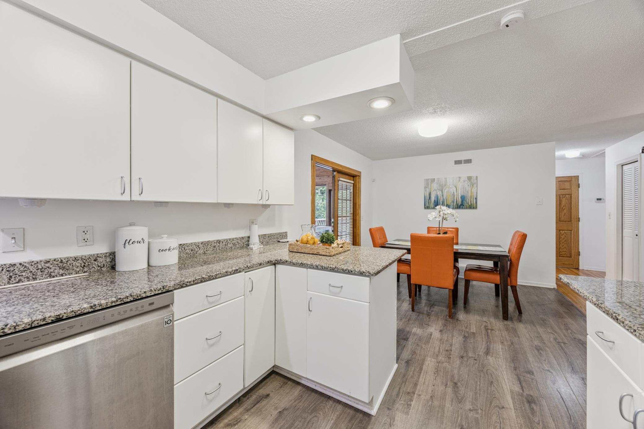 3916 Thomas Avenue S