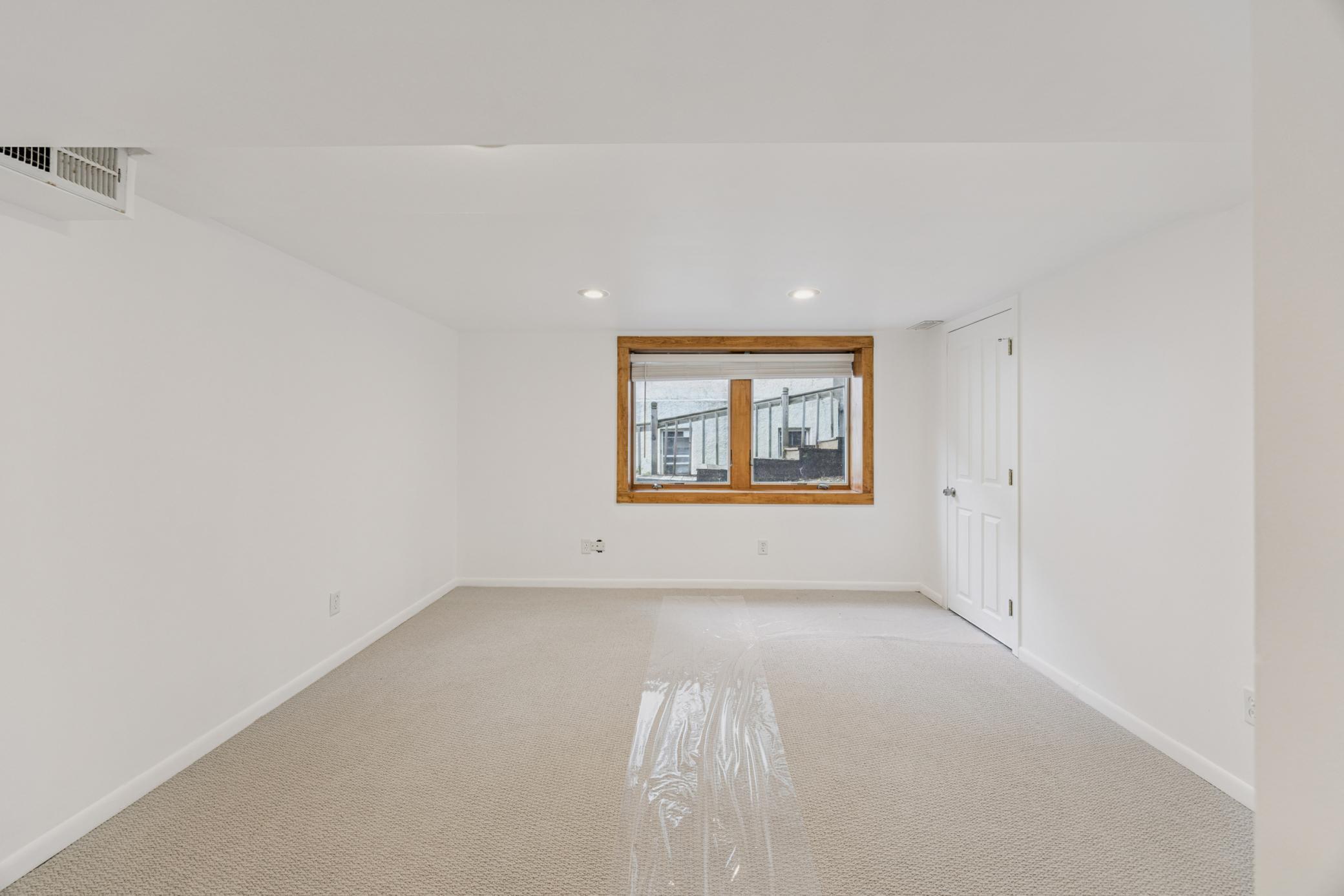 3916 Thomas Avenue S