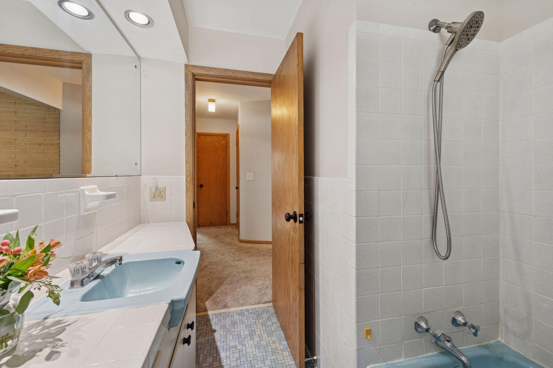 2400 Cedarwood Ridge