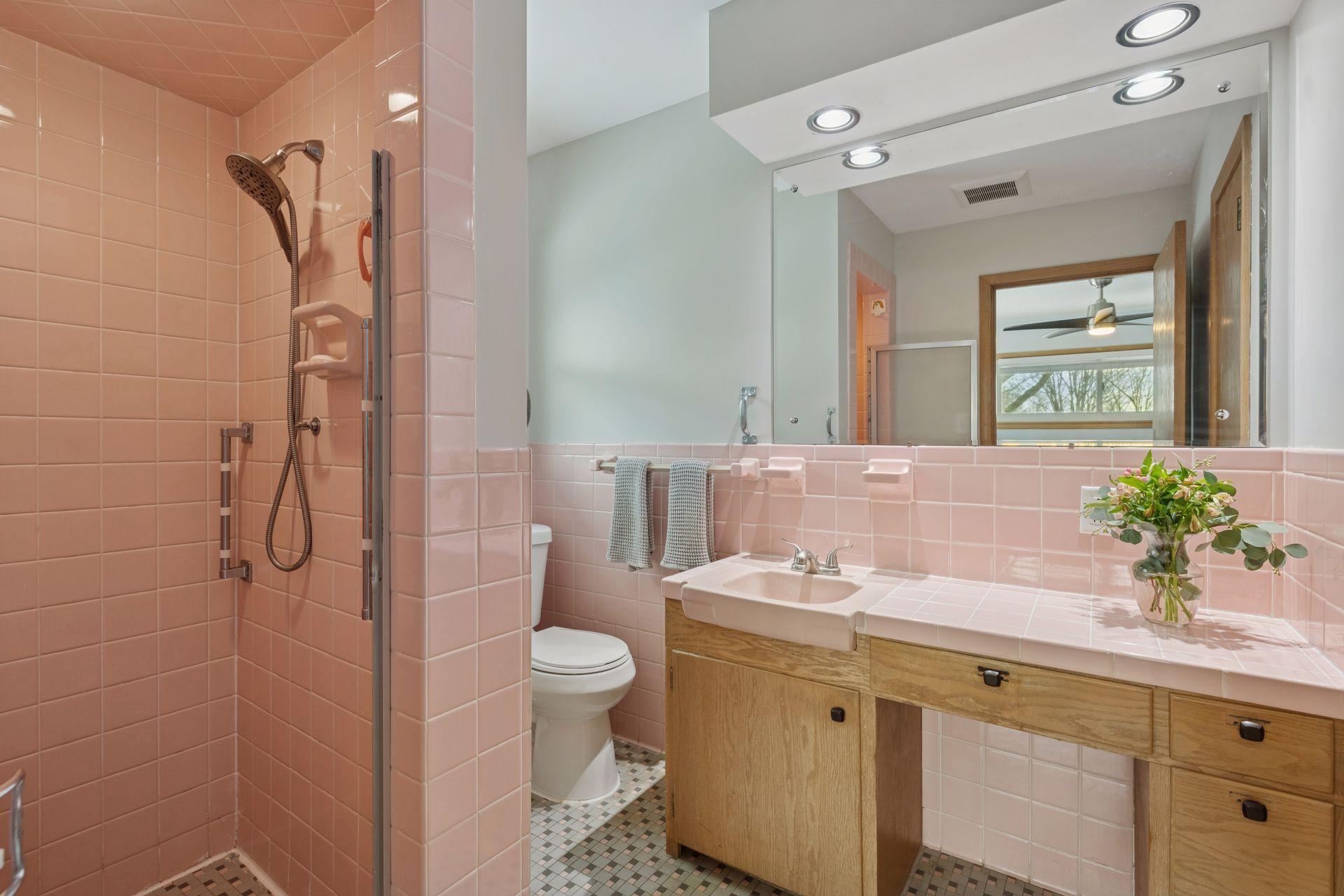 2400 Cedarwood Ridge