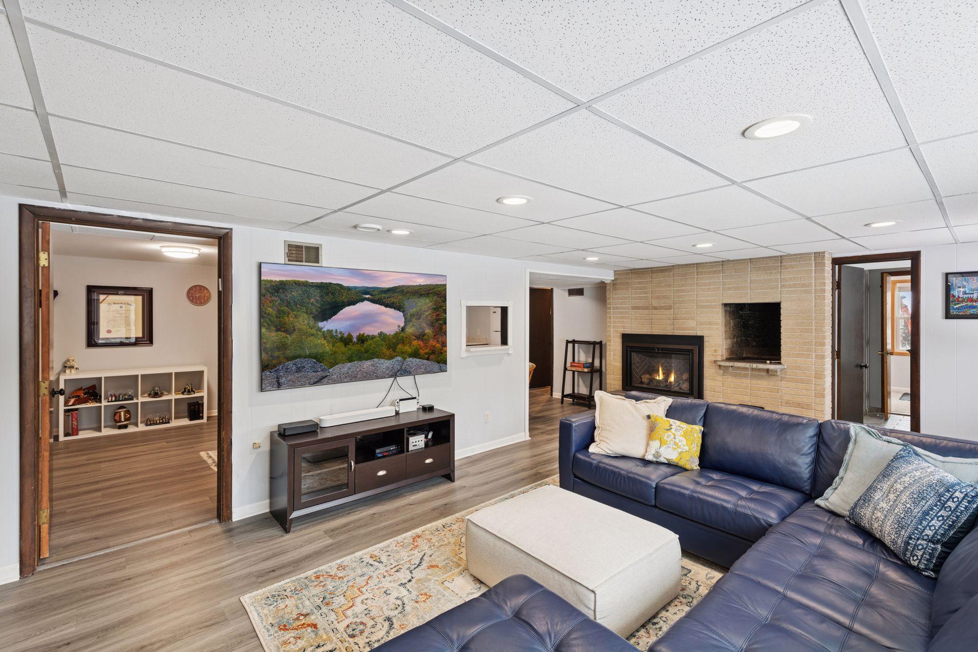 2400 Cedarwood Ridge