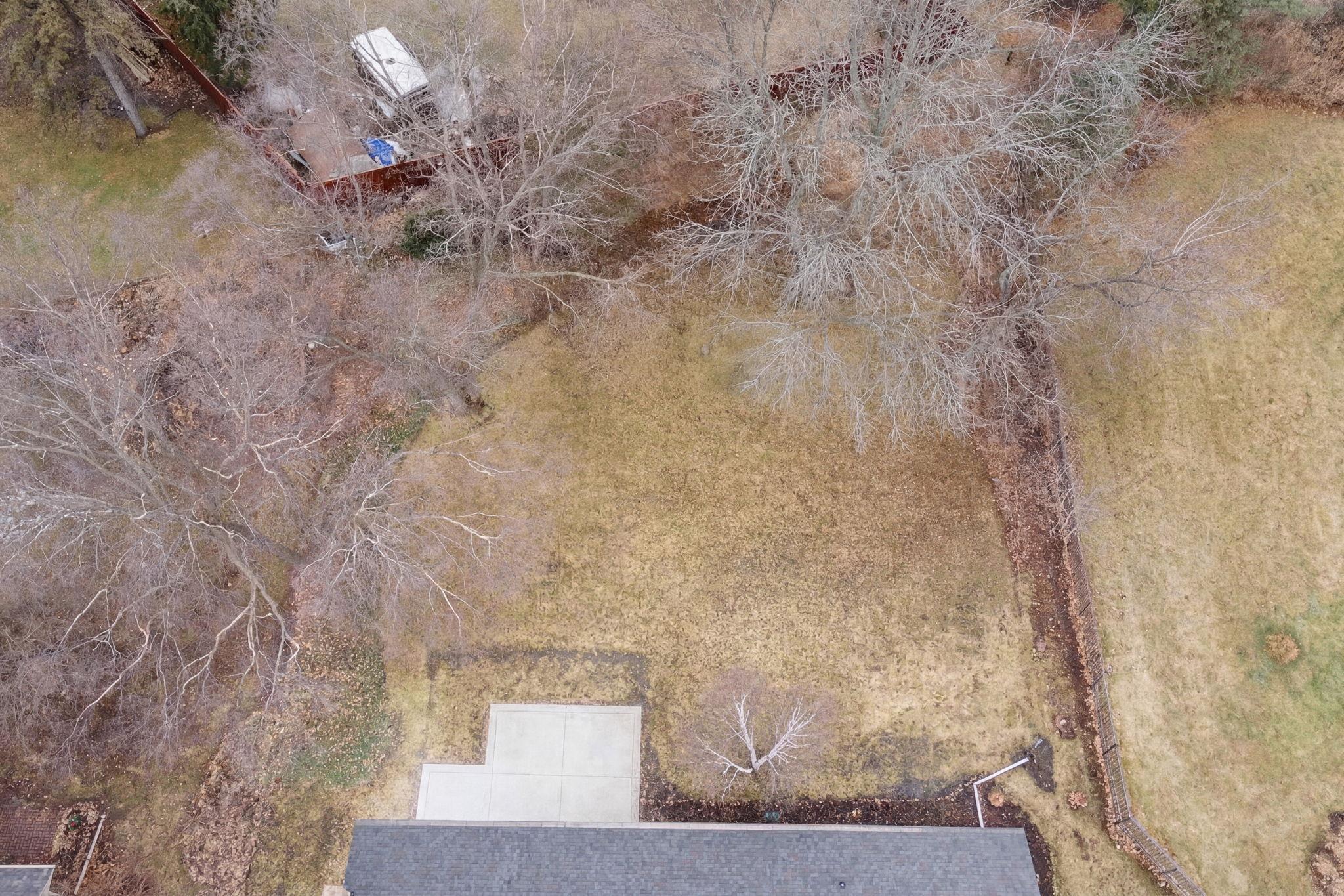 2525 Troy Lane N