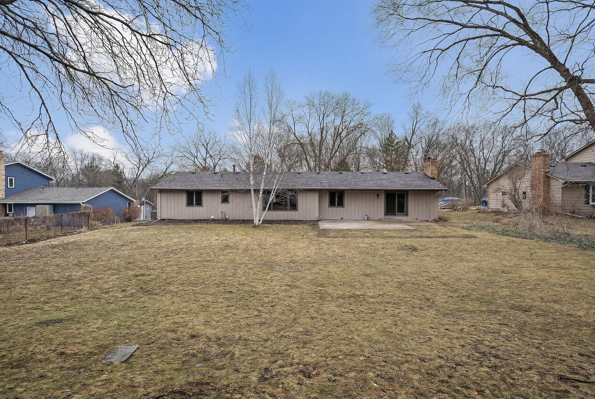 2525 Troy Lane N