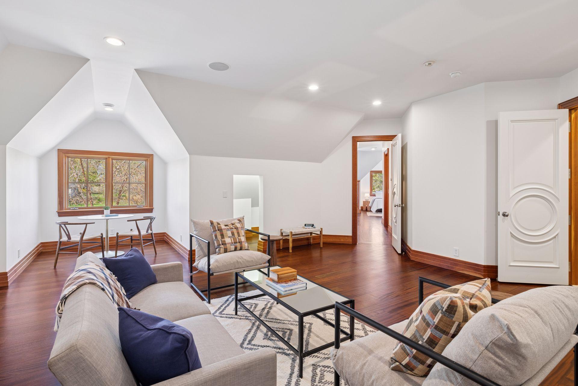 2845 Little Orchard Way