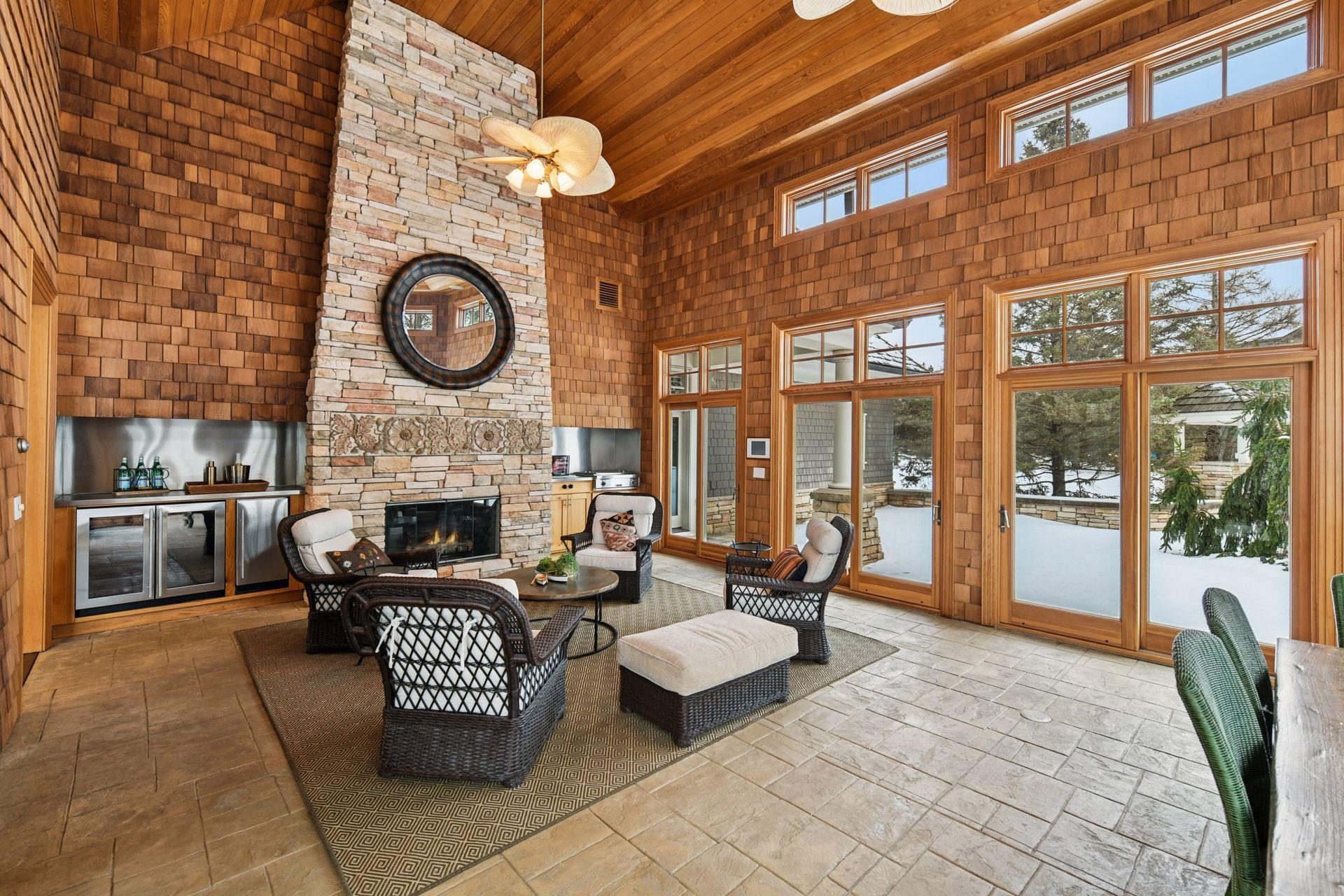 2845 Little Orchard Way