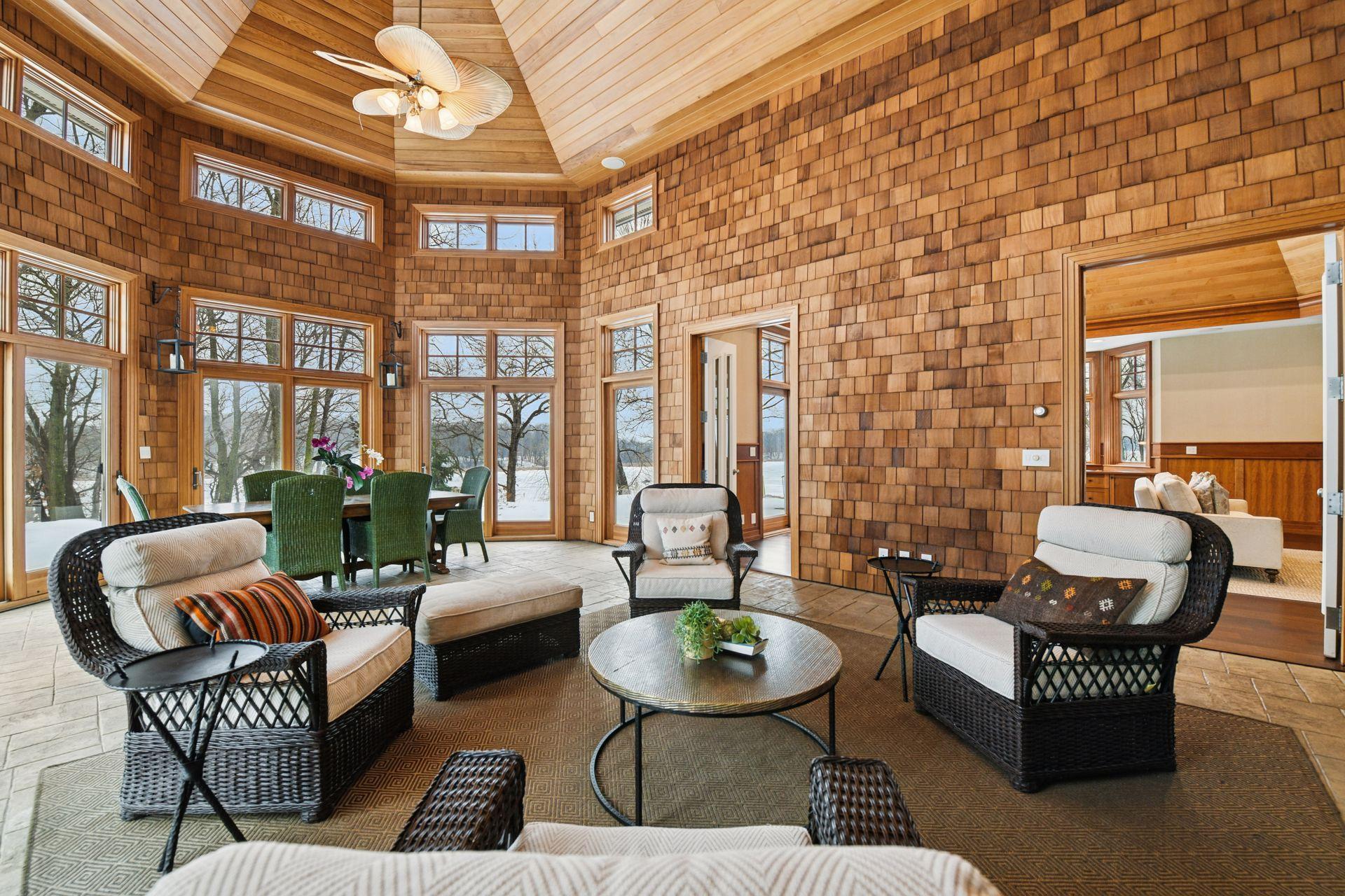 2845 Little Orchard Way