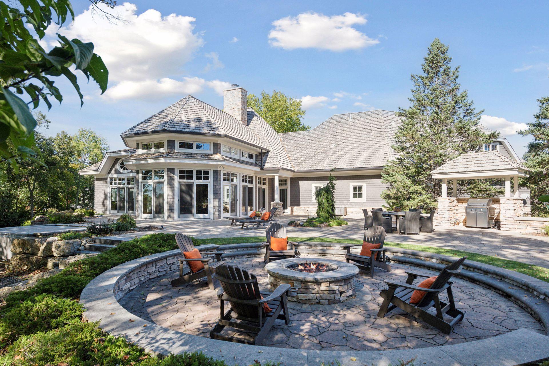 2845 Little Orchard Way