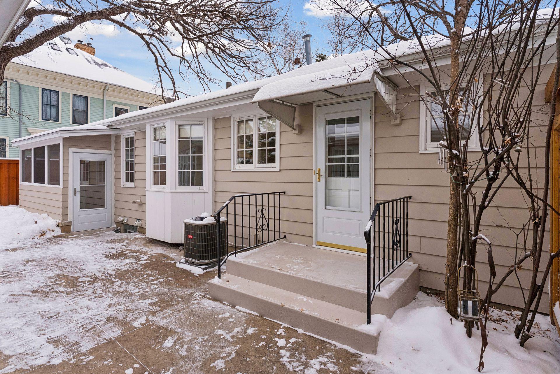 4012 Linden Hills Boulevard