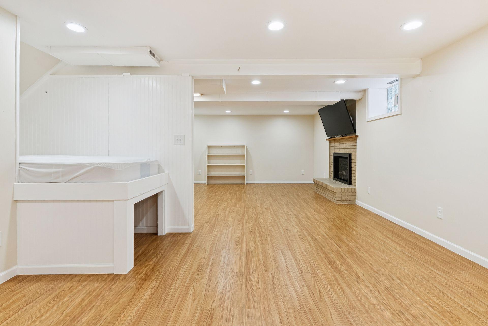 4012 Linden Hills Boulevard