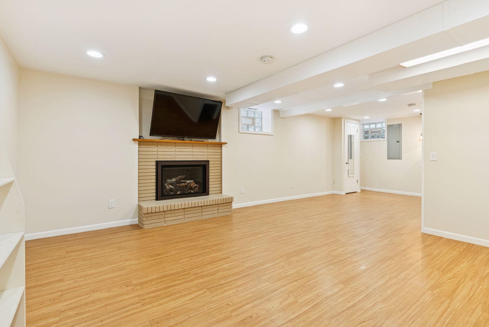 4012 Linden Hills Boulevard