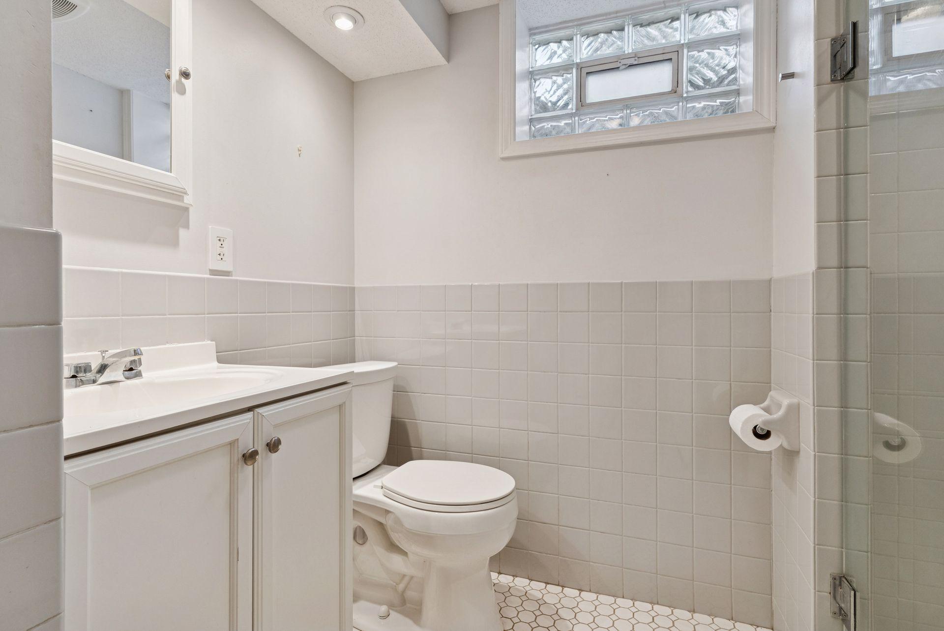 4012 Linden Hills Boulevard