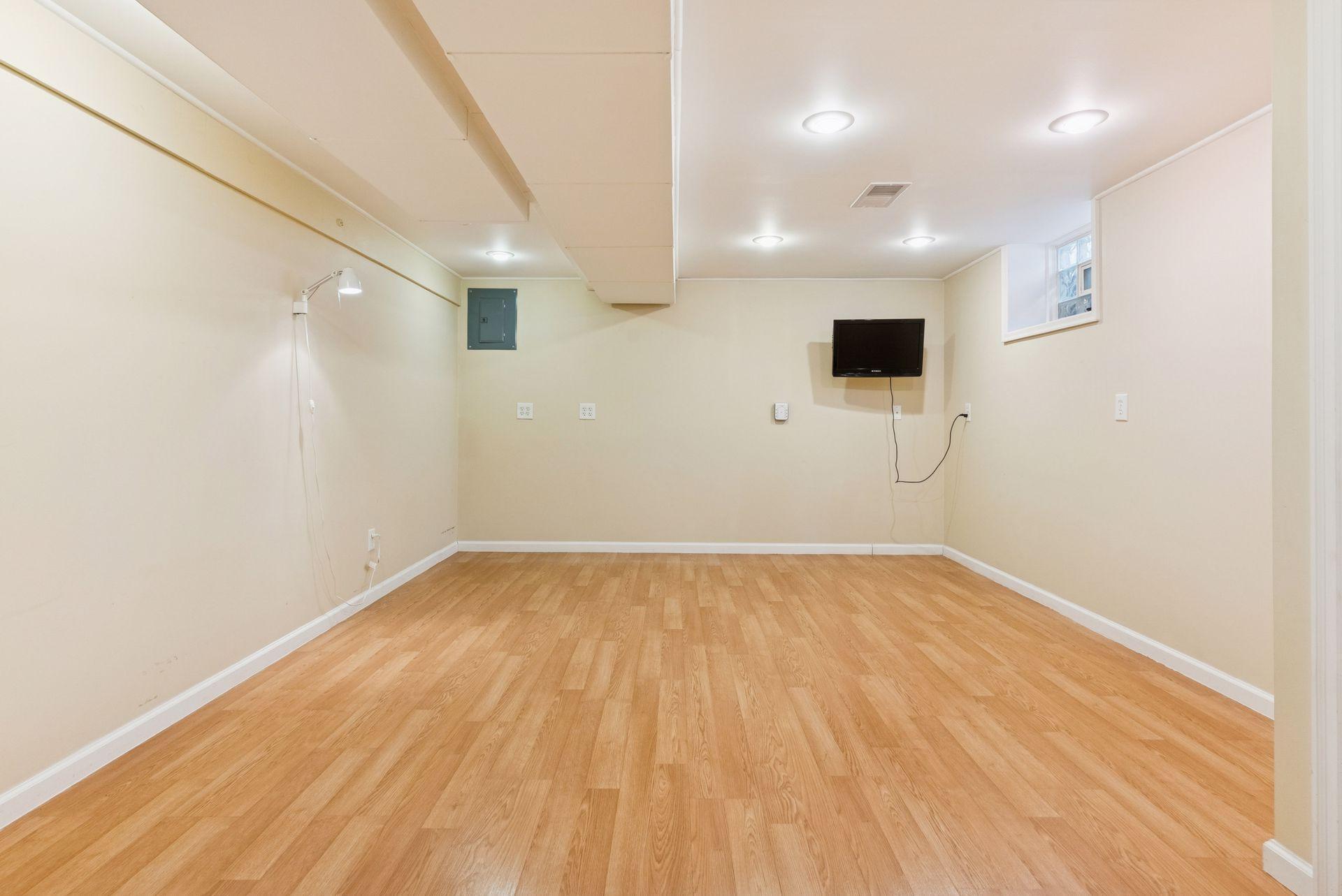 4012 Linden Hills Boulevard