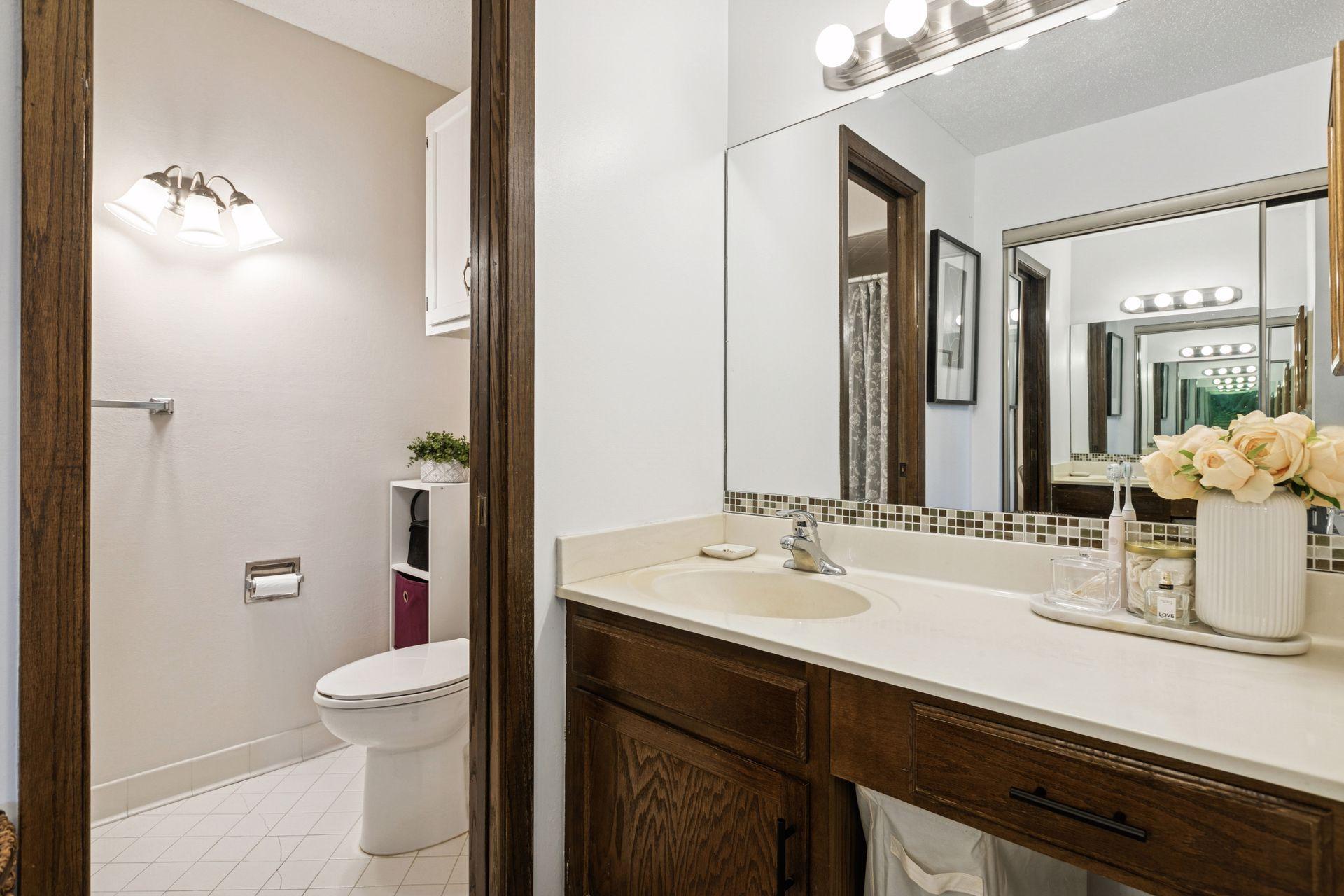 4710 58th Avenue N Unit: 201