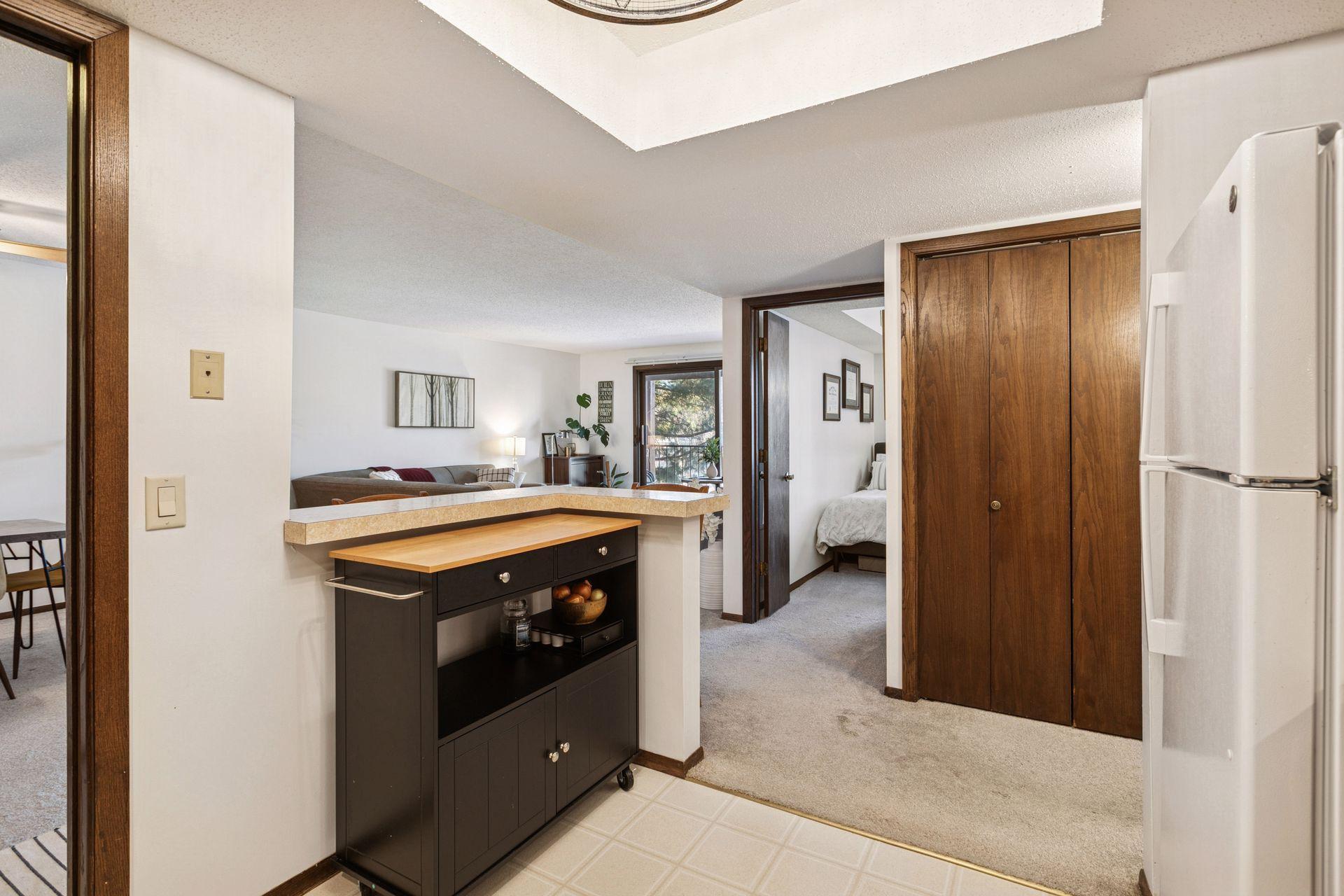 4710 58th Avenue N Unit: 201