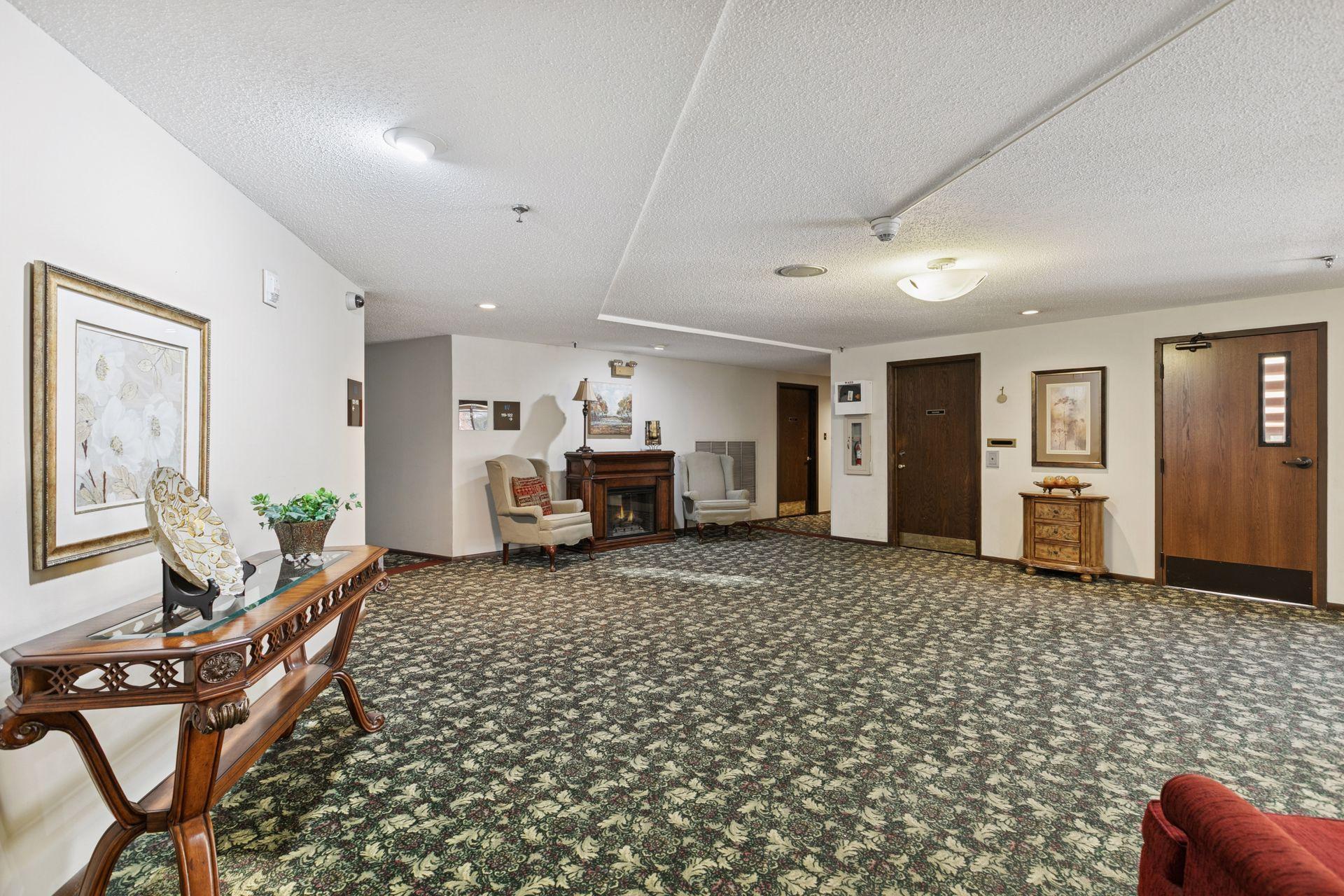 4710 58th Avenue N Unit: 201