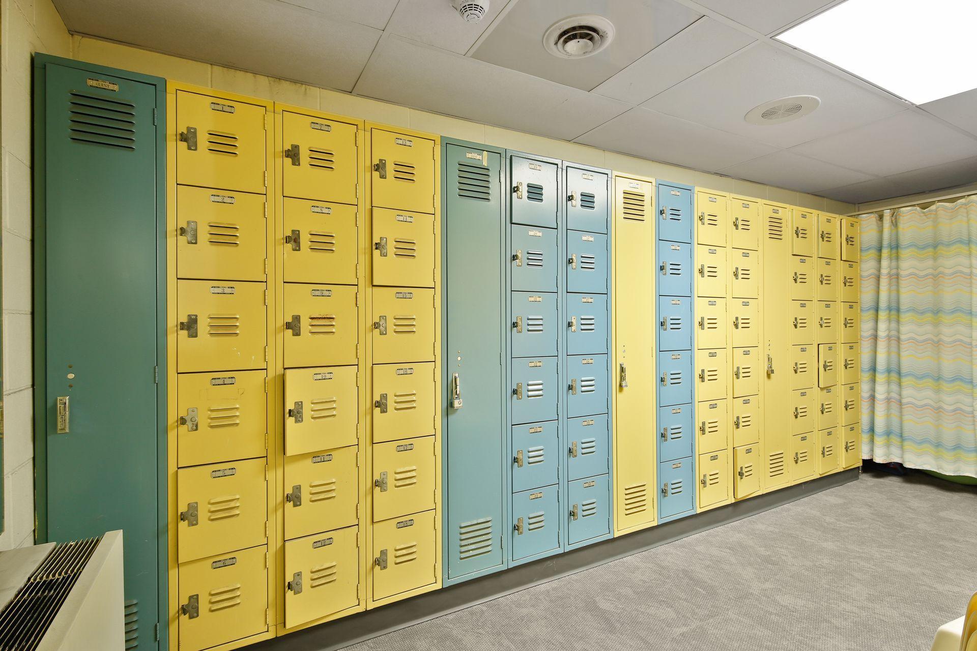 4710 58th Avenue N Unit: 201