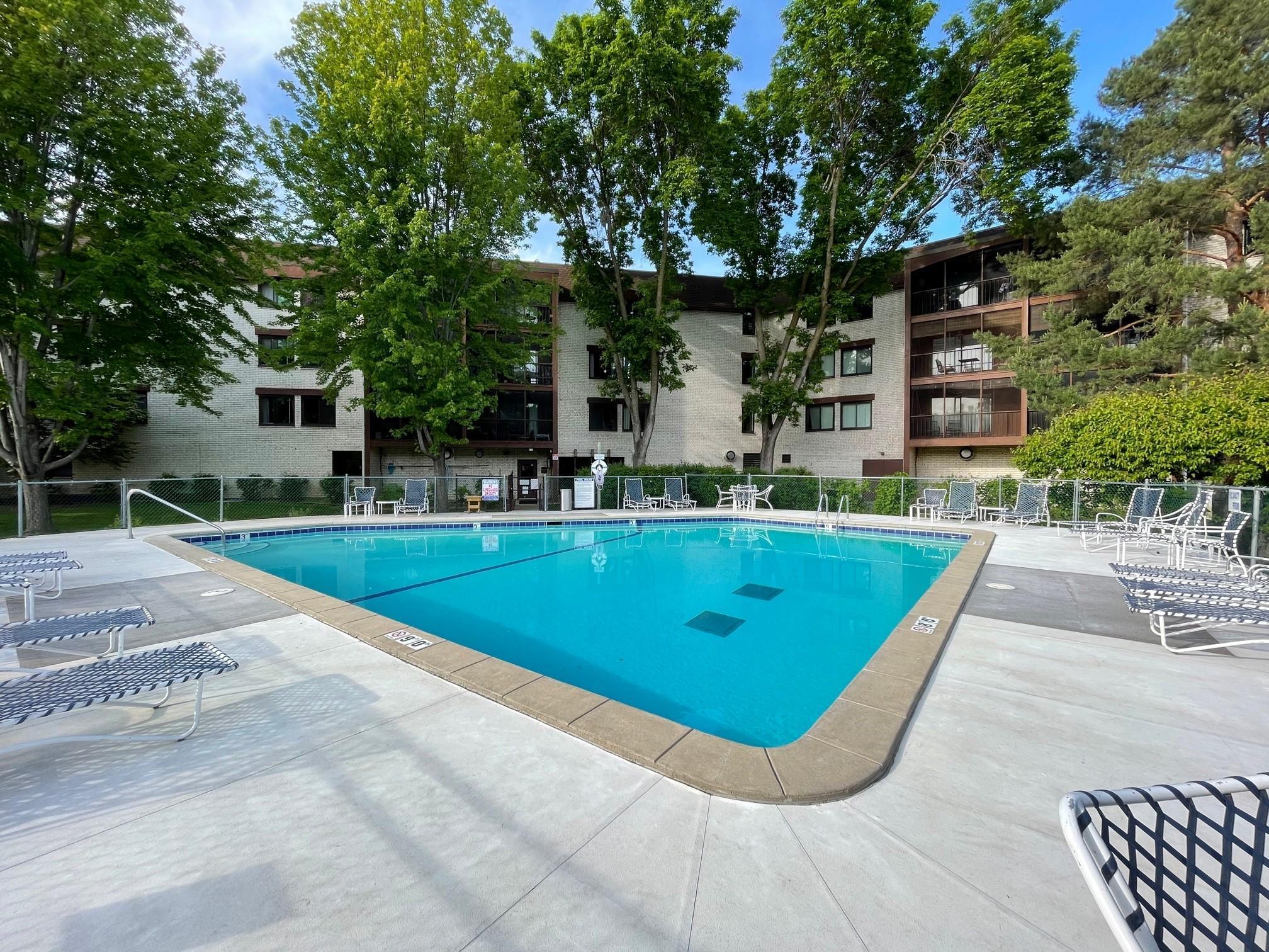 4710 58th Avenue N Unit: 201