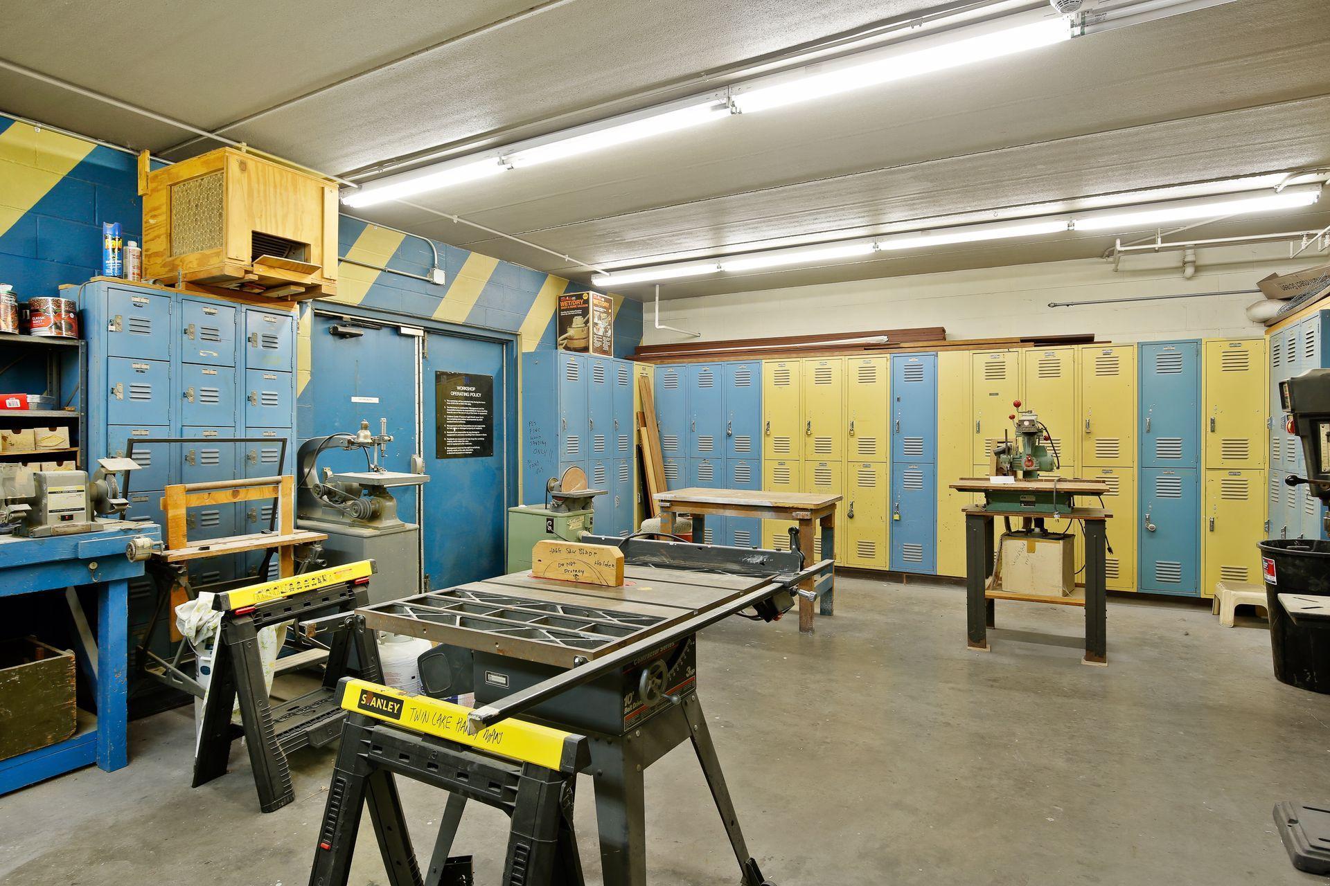 4710 58th Avenue N Unit: 201