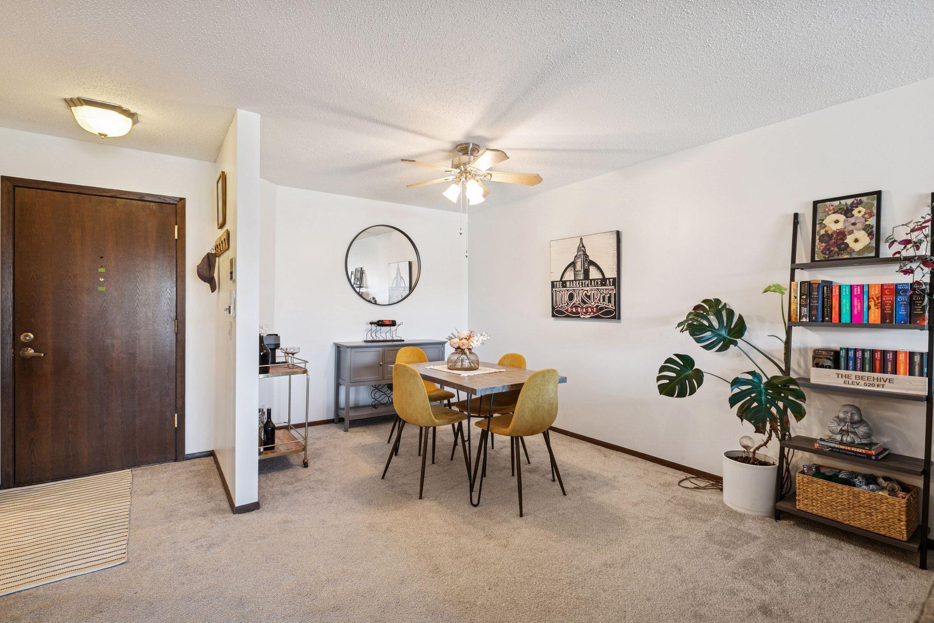 4710 58th Avenue N Unit: 201