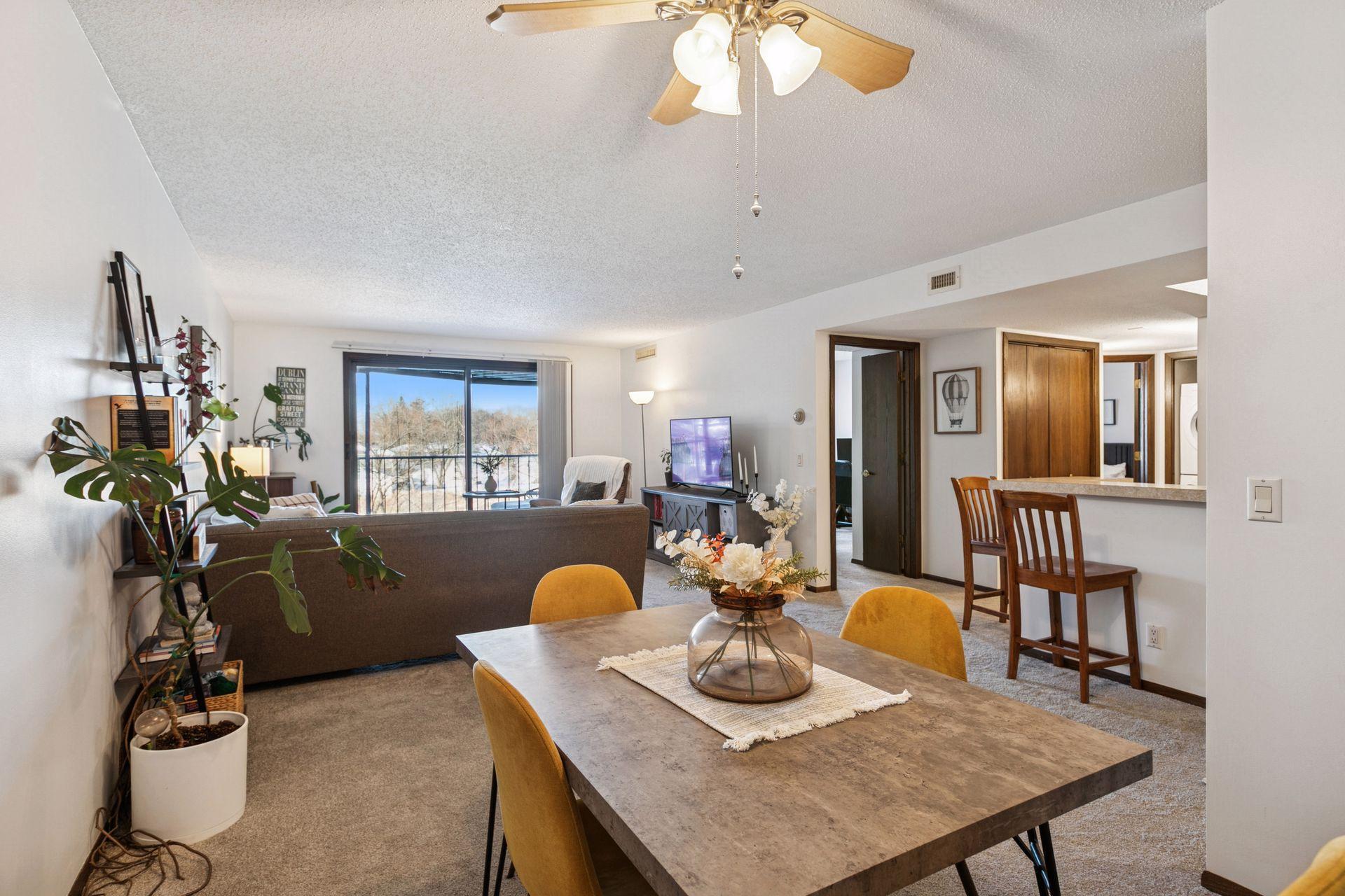 4710 58th Avenue N Unit: 201