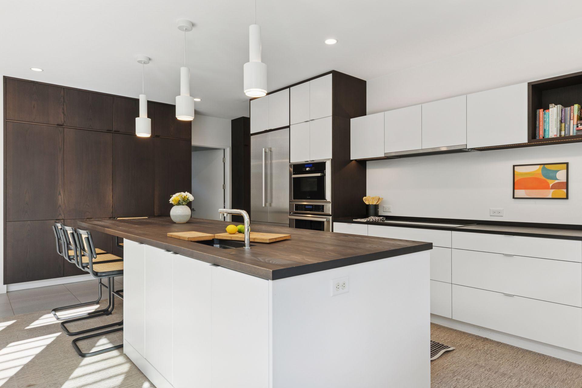 4043 Abbott Avenue S