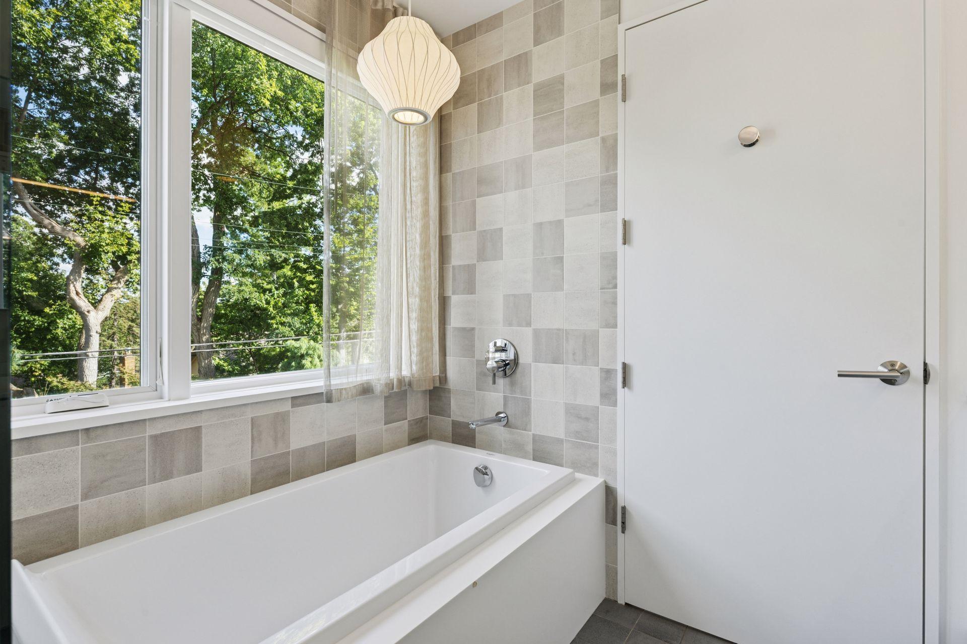 4043 Abbott Avenue S