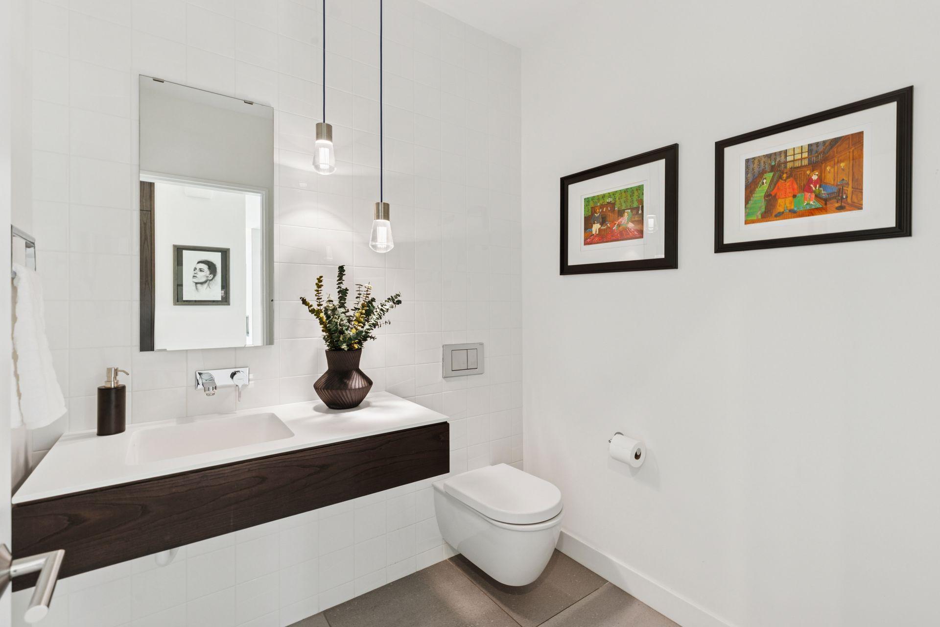 4043 Abbott Avenue S