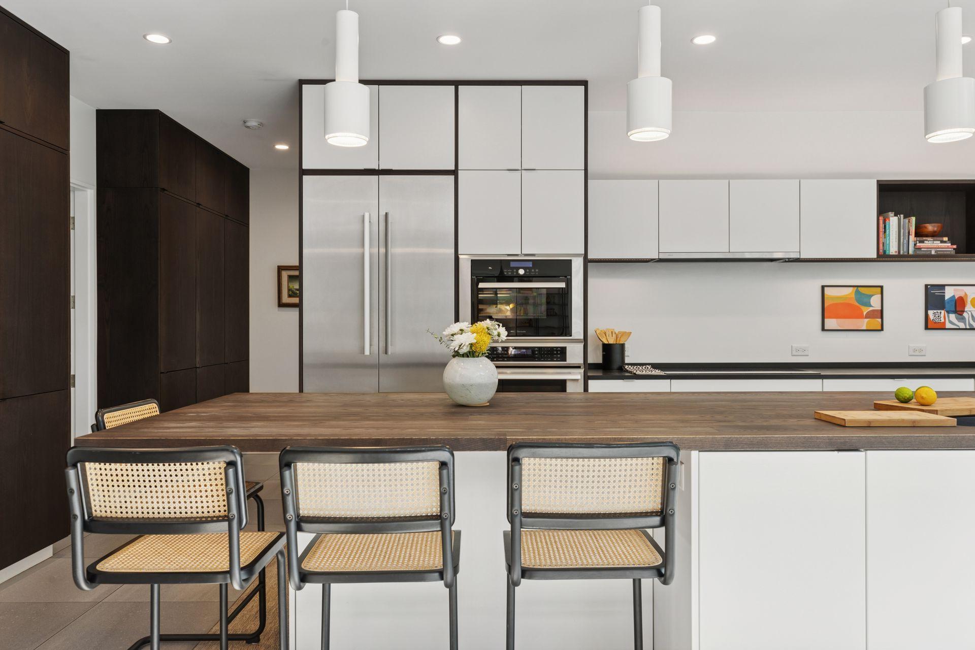 4043 Abbott Avenue S