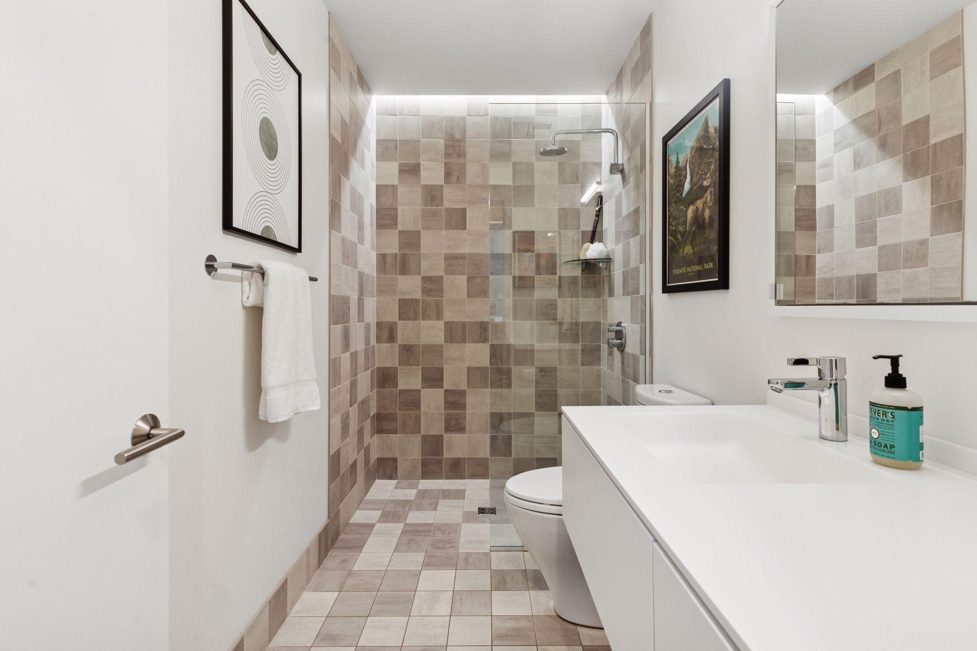 4043 Abbott Avenue S