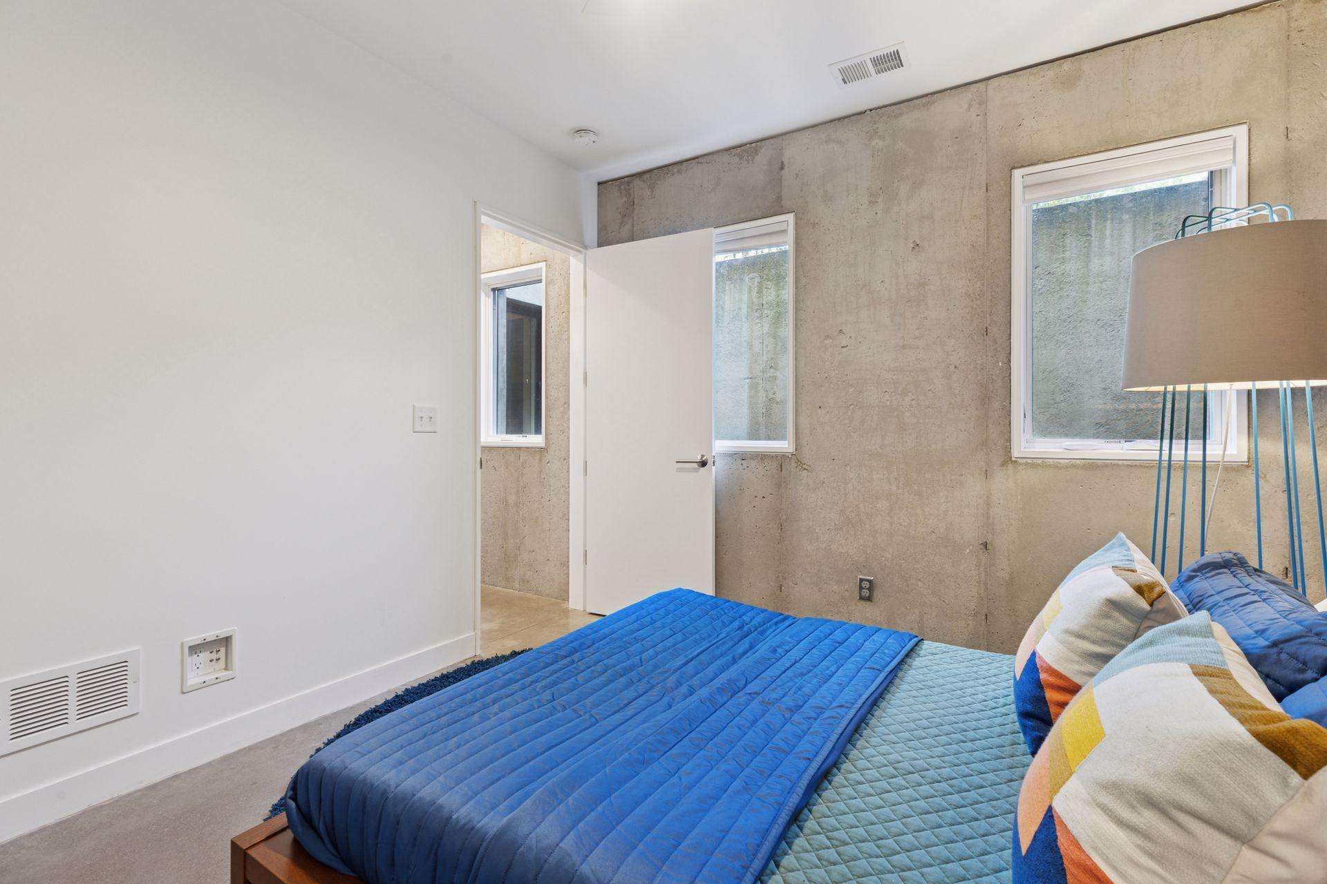 4043 Abbott Avenue S