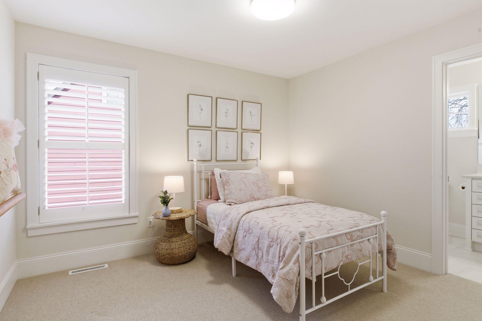 1774 Girard Avenue S