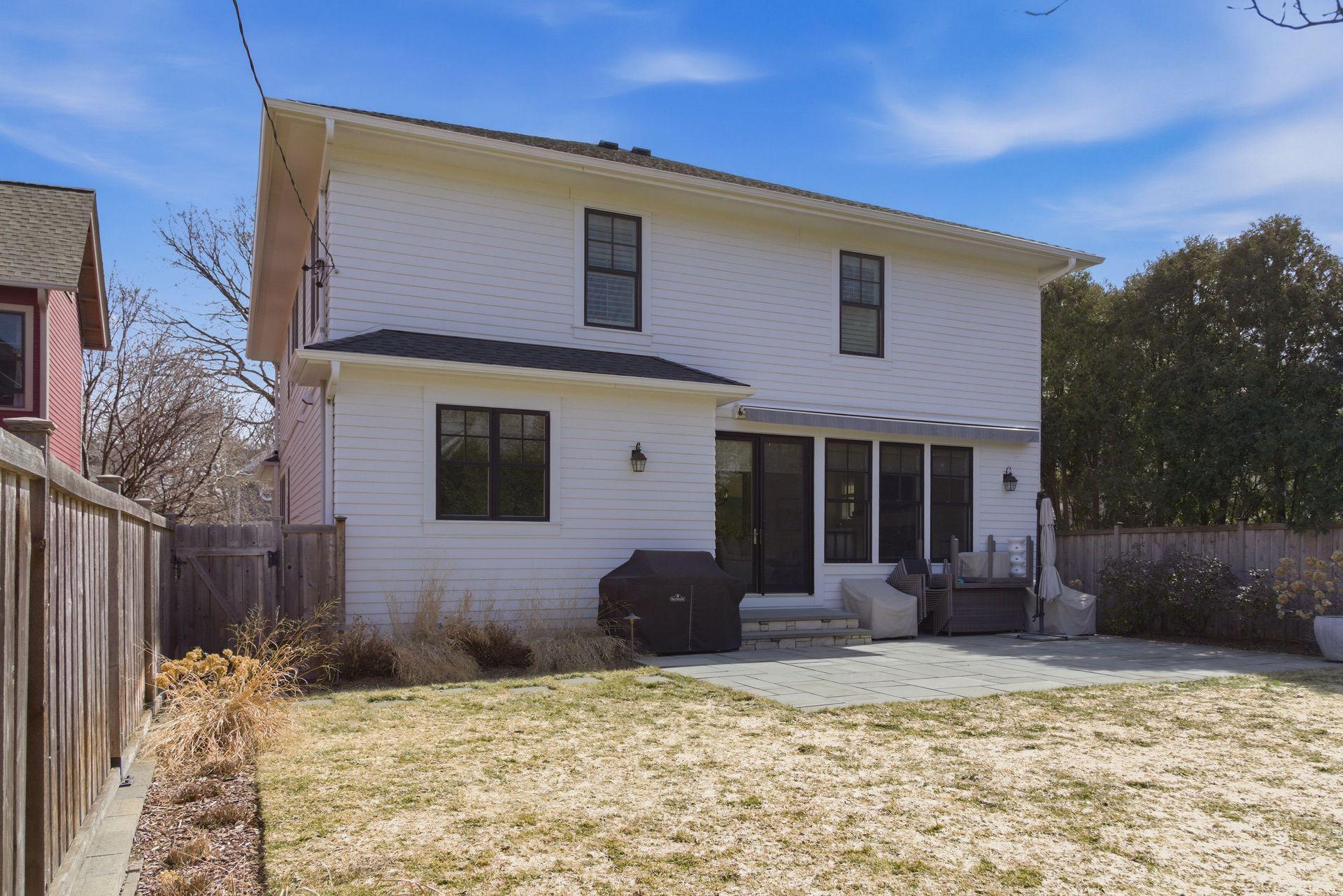 1774 Girard Avenue S