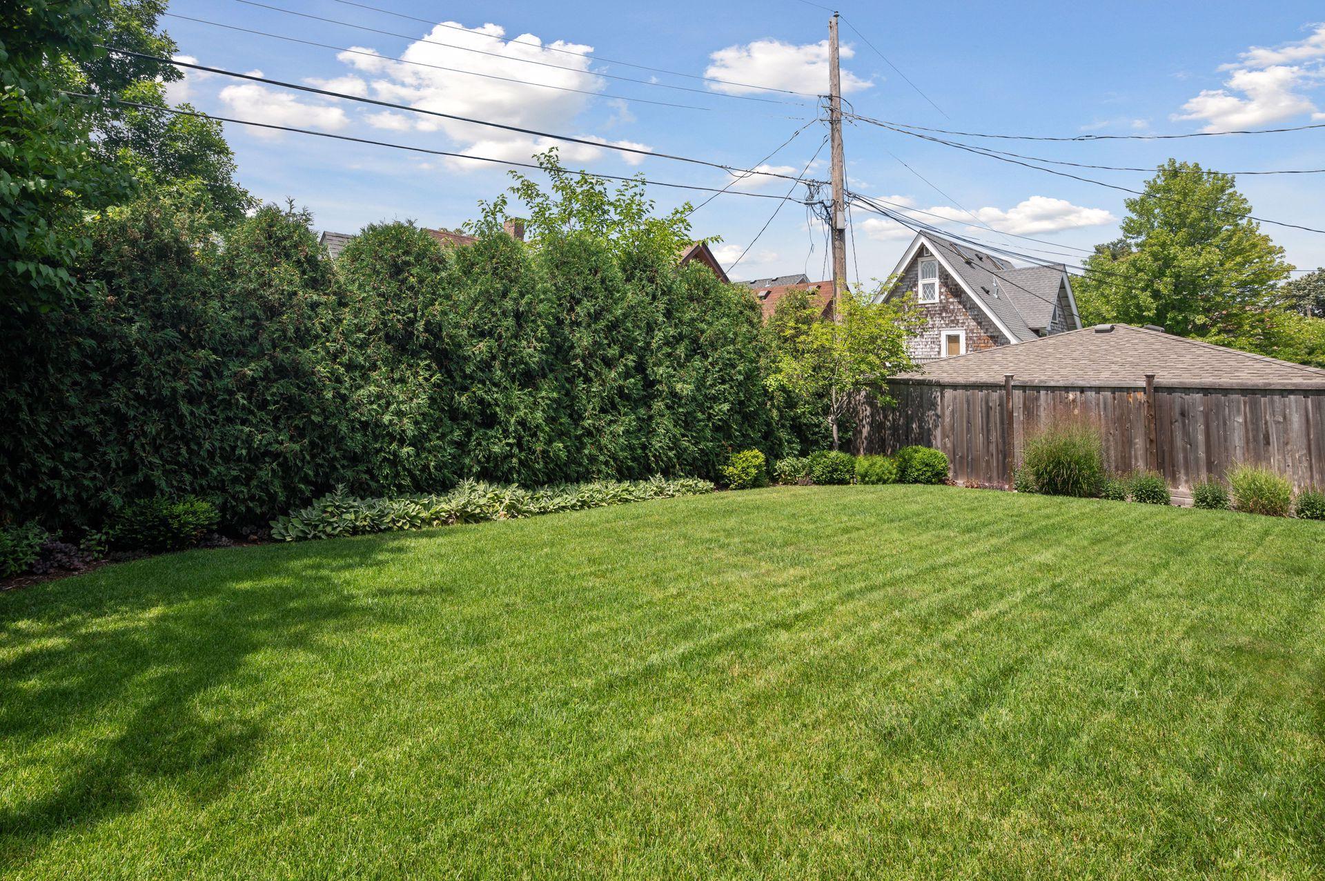 1774 Girard Avenue S