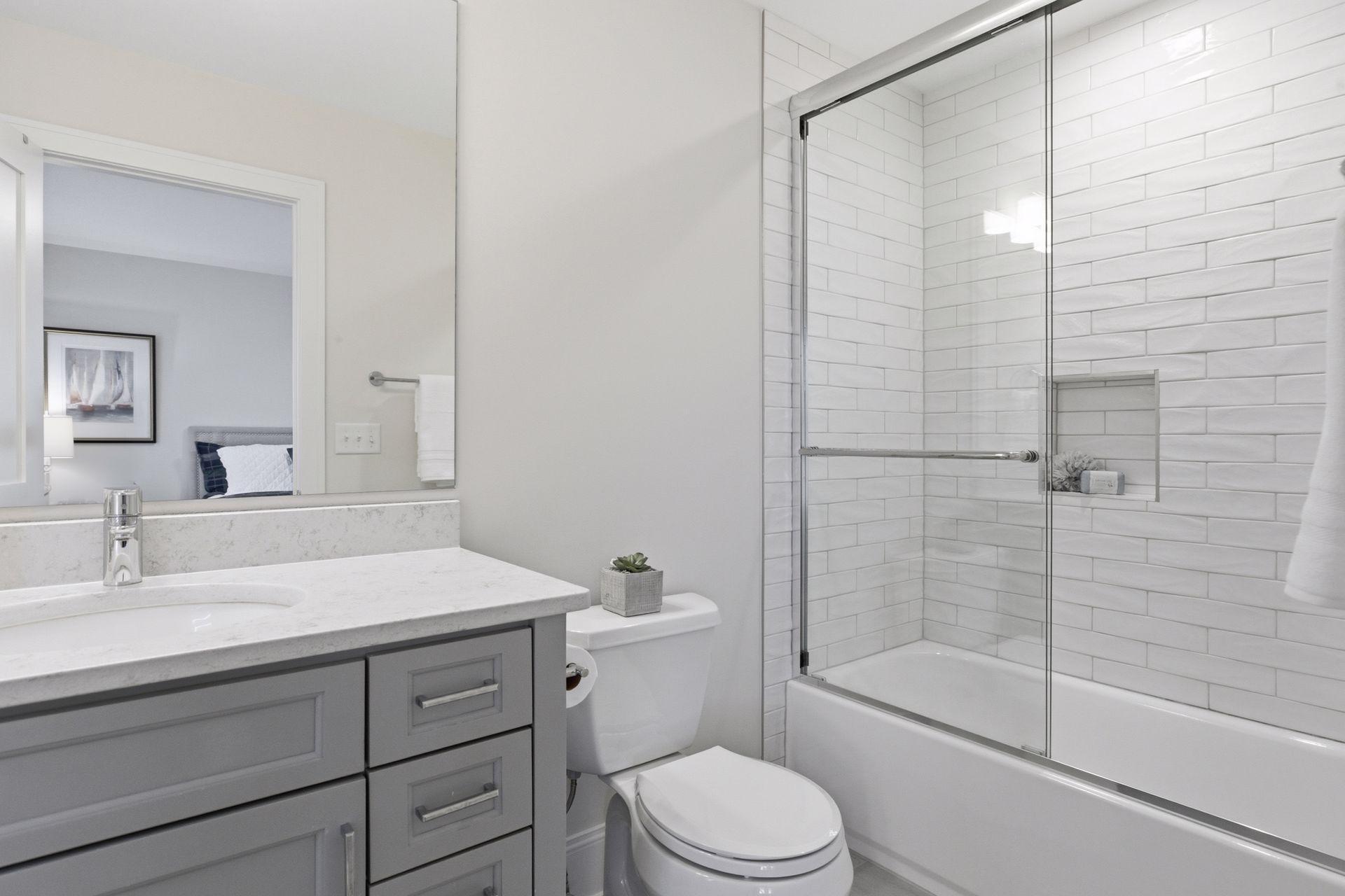 1774 Girard Avenue S